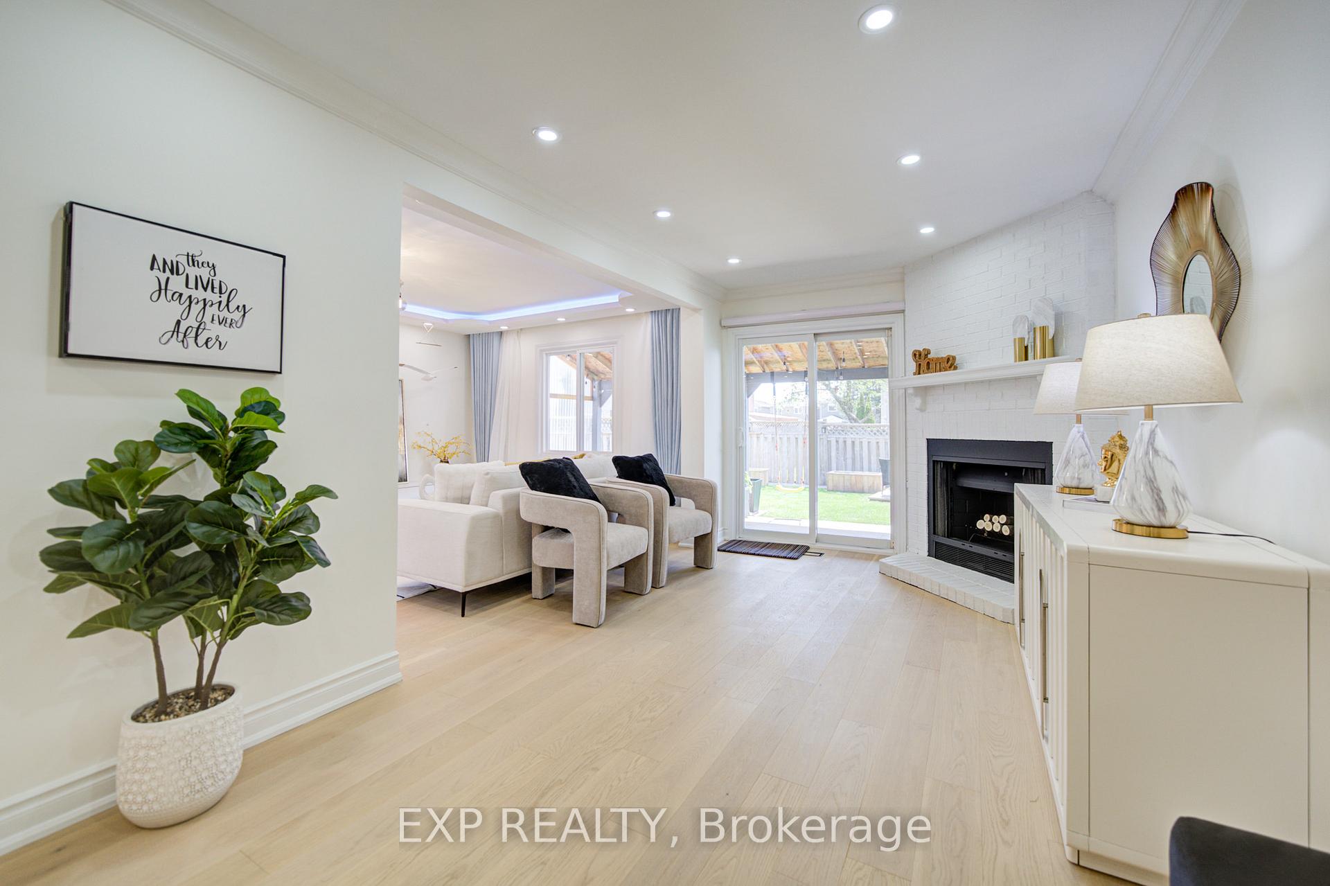Photo 7 of 66 Page Crescent, Markham, Milliken Mills East — HOMEH