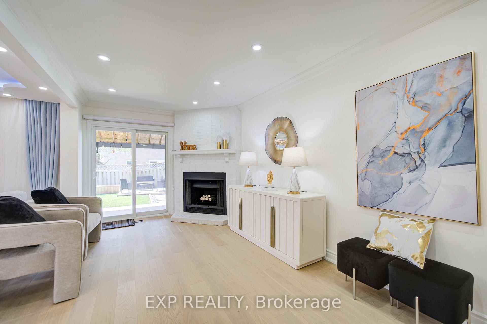 Photo 8 of 66 Page Crescent, Markham, Milliken Mills East — HOMEH