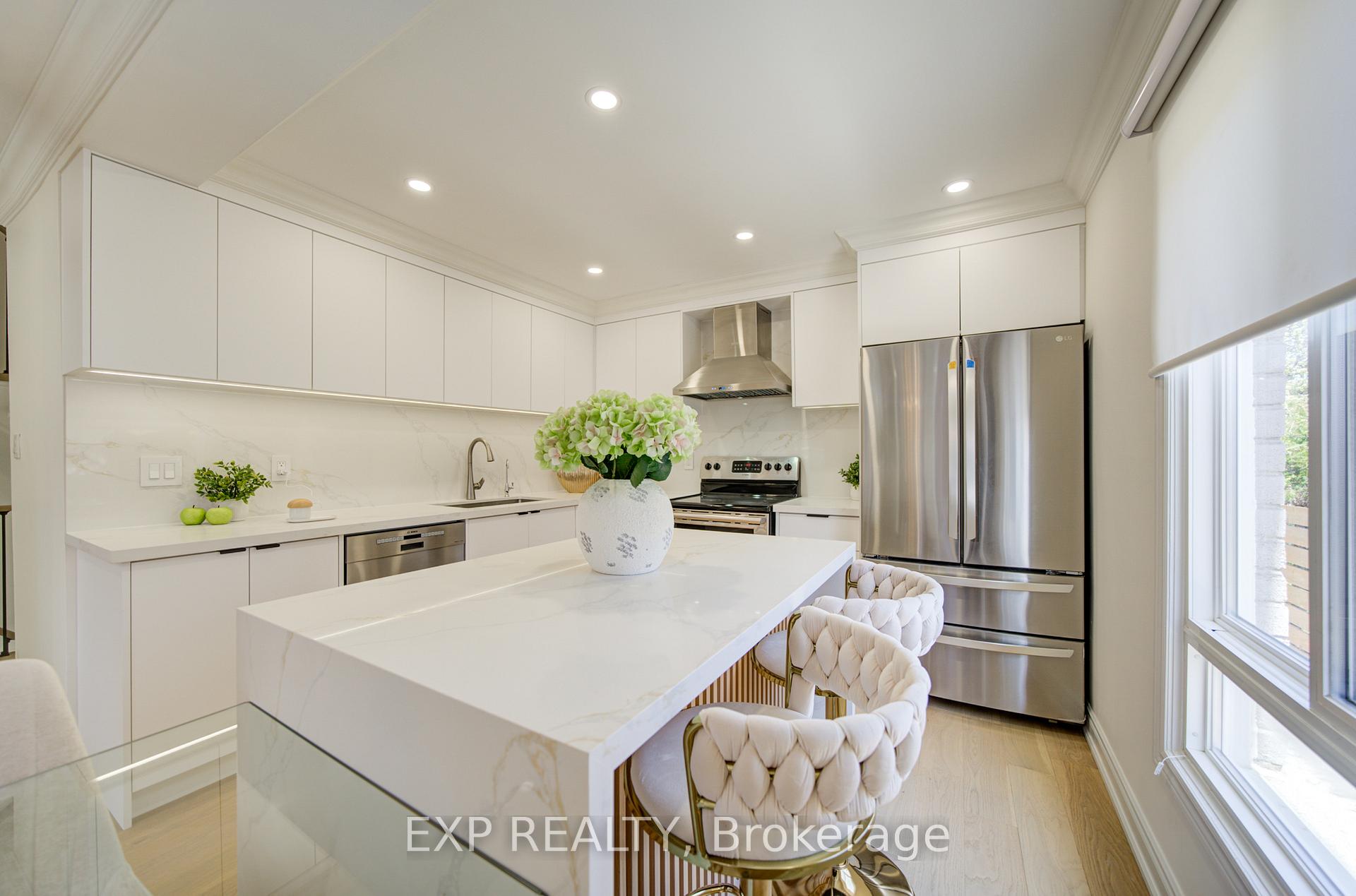Photo 14 of 66 Page Crescent, Markham, Milliken Mills East — HOMEH