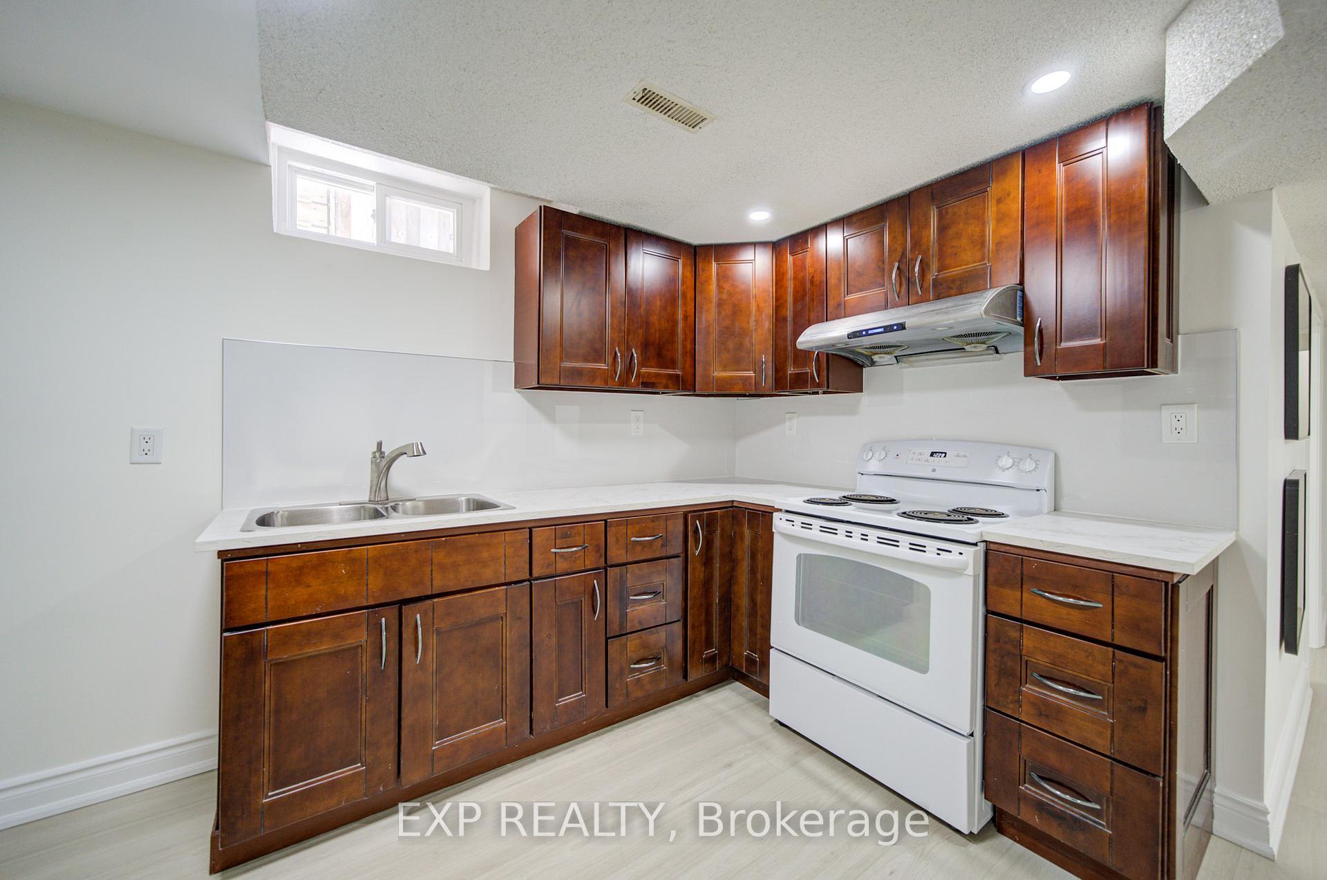 Photo 31 of 66 Page Crescent, Markham, Milliken Mills East — HOMEH