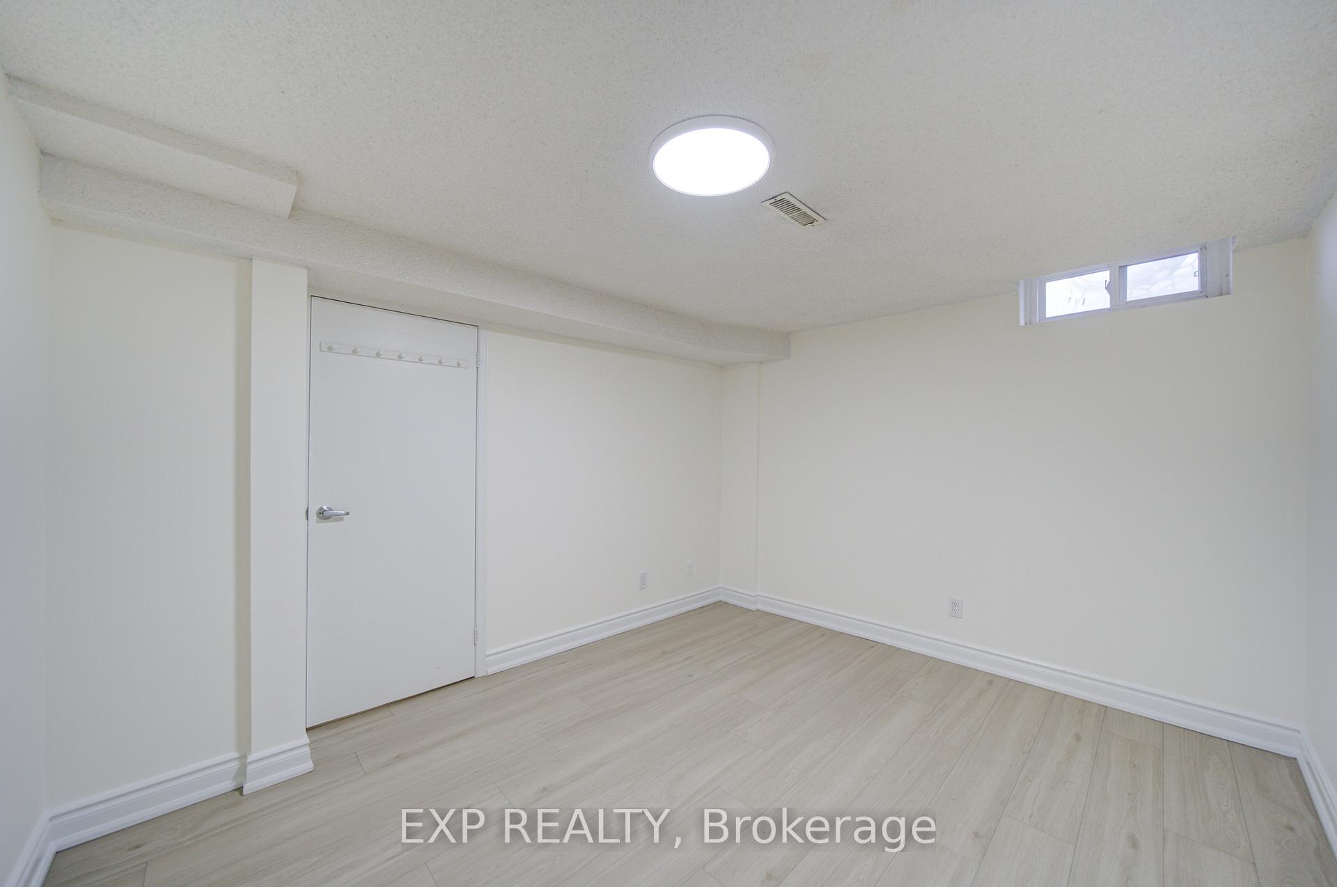 Photo 32 of 66 Page Crescent, Markham, Milliken Mills East — HOMEH