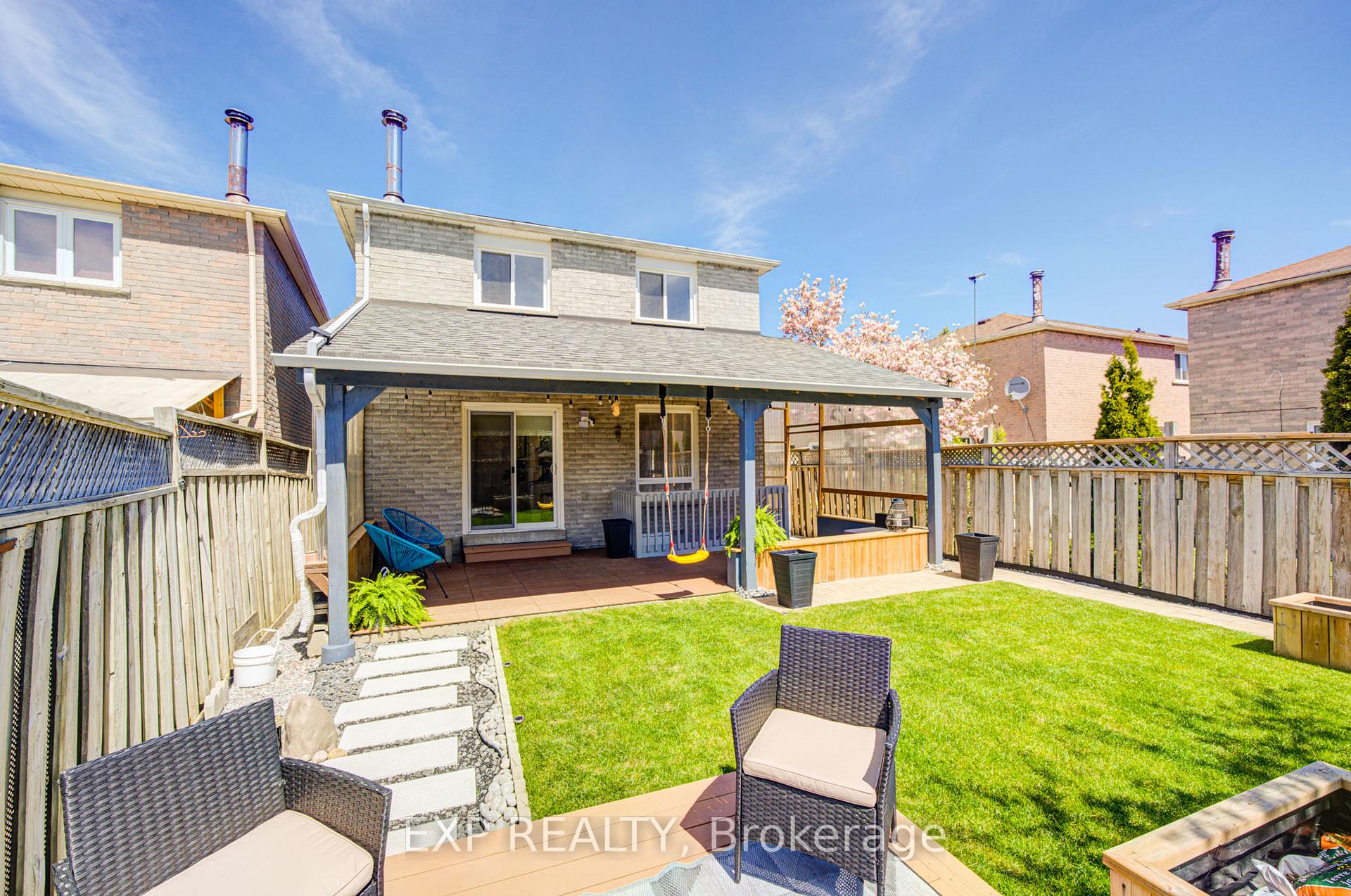 Photo 40 of 66 Page Crescent, Markham, Milliken Mills East — HOMEH