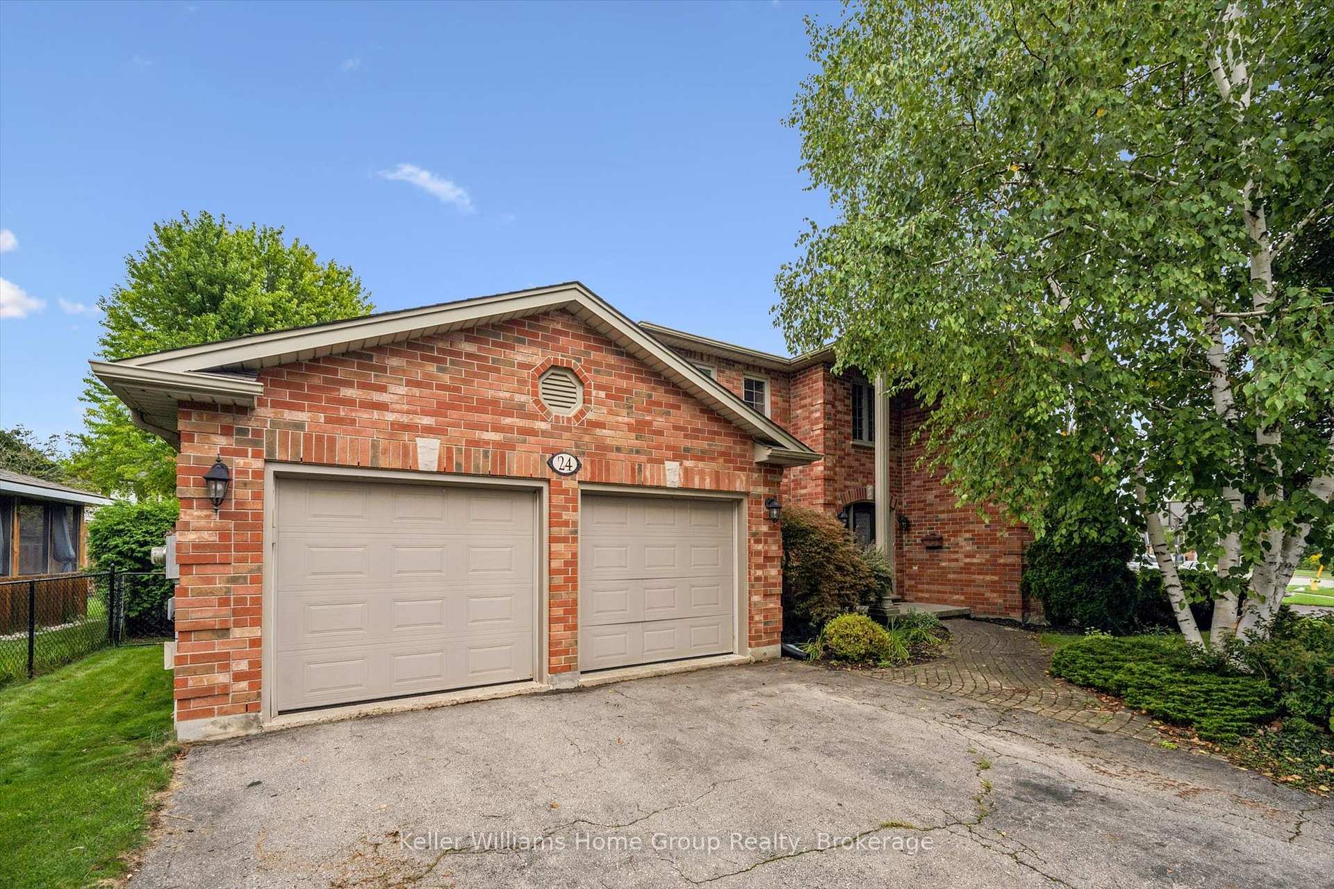 Photo 3 of 24 Fieldstone Road, Guelph, Kortright East — HOMEH