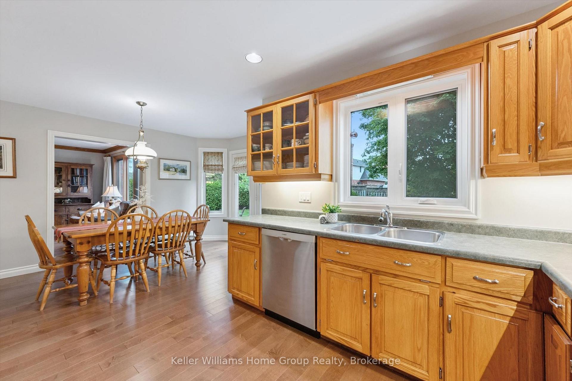 Photo 18 of 24 Fieldstone Road, Guelph, Kortright East — HOMEH