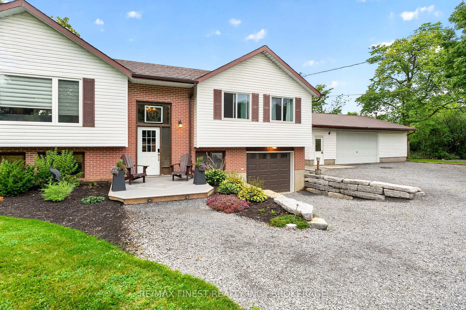 Photo 4 of 2359 Keeley Road, Frontenac, Frontenac South — HOMEH