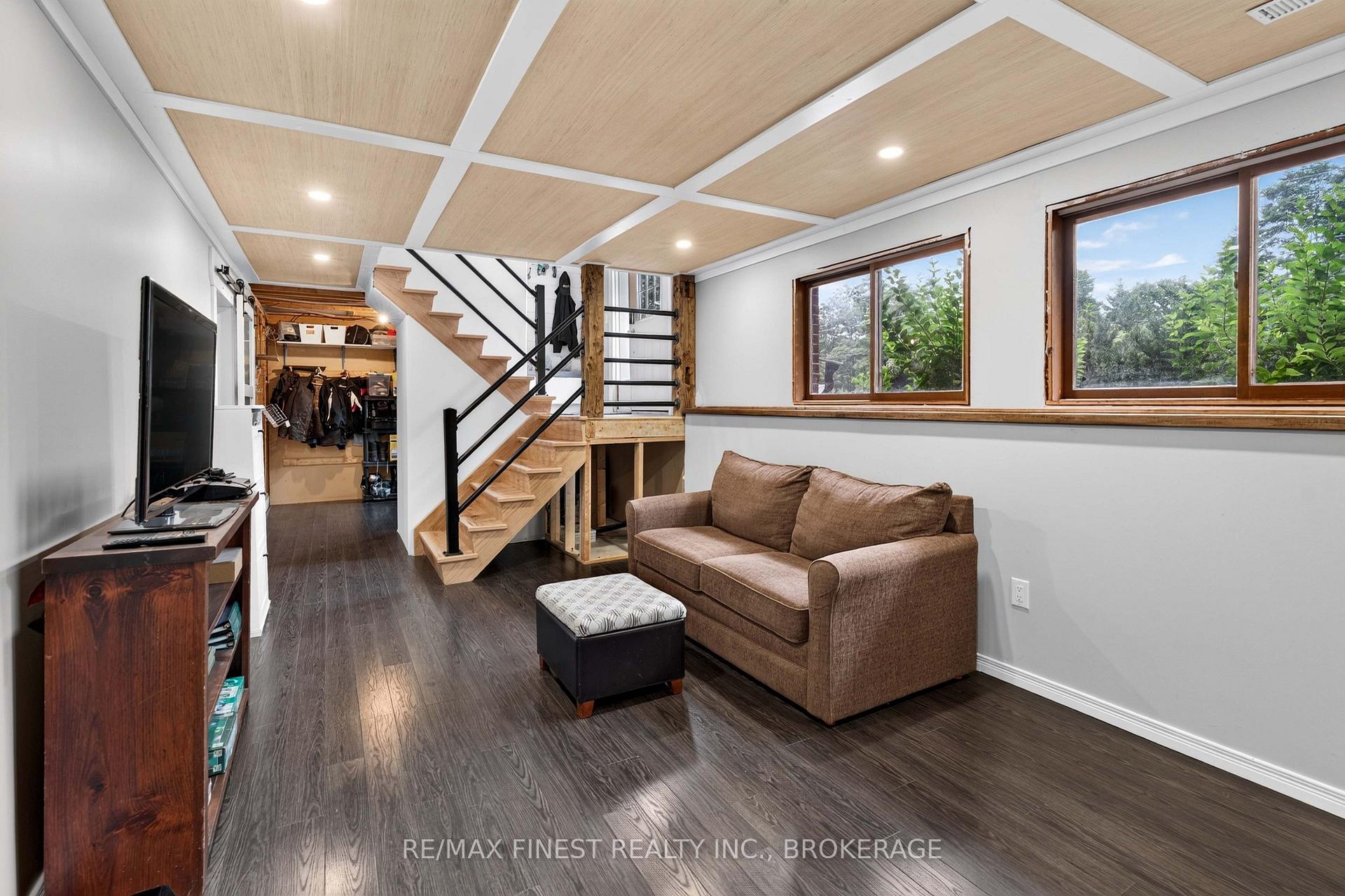 Photo 8 of 2359 Keeley Road, Frontenac, Frontenac South — HOMEH