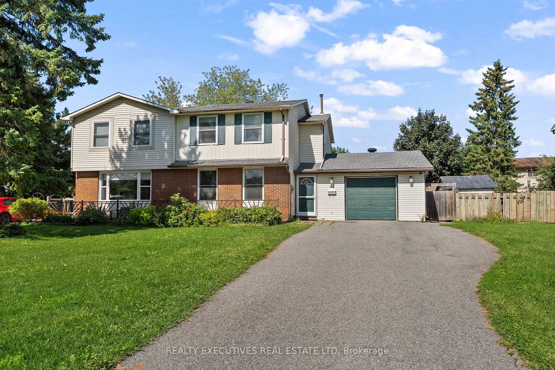 Photo 1 of 41 Winchester Drive, Ottawa, Kanata - Glencairn/Hazeldean — HOMEH