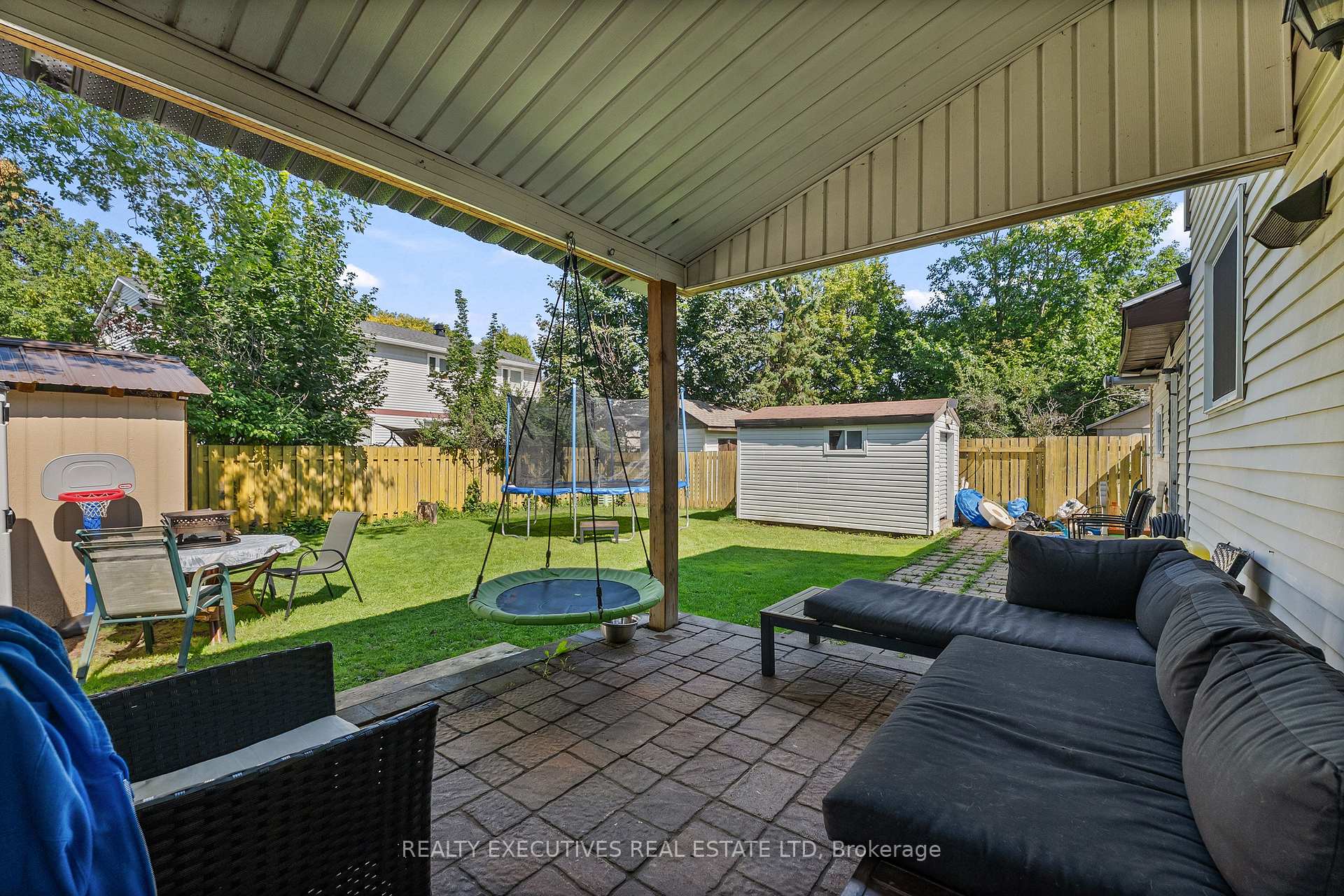 Photo 34 of 41 Winchester Drive, Ottawa, Kanata - Glencairn/Hazeldean — HOMEH