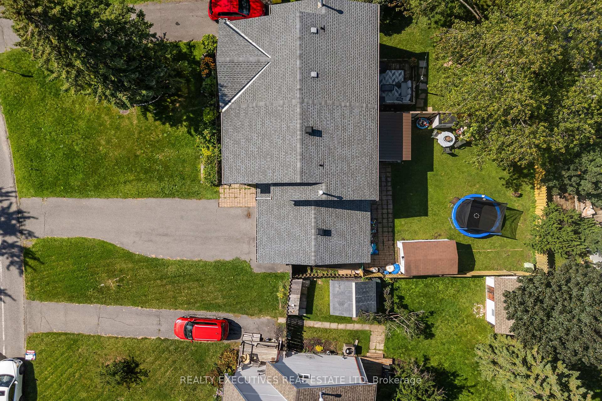 Photo 37 of 41 Winchester Drive, Ottawa, Kanata - Glencairn/Hazeldean — HOMEH