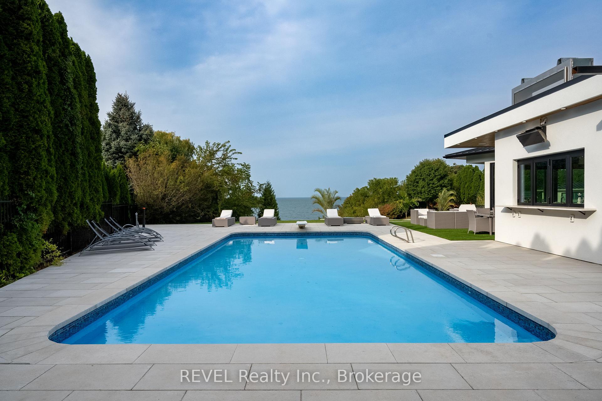 Photo 13 of 88 October Drive, St. Catharines, Lakeshore — HOMEH