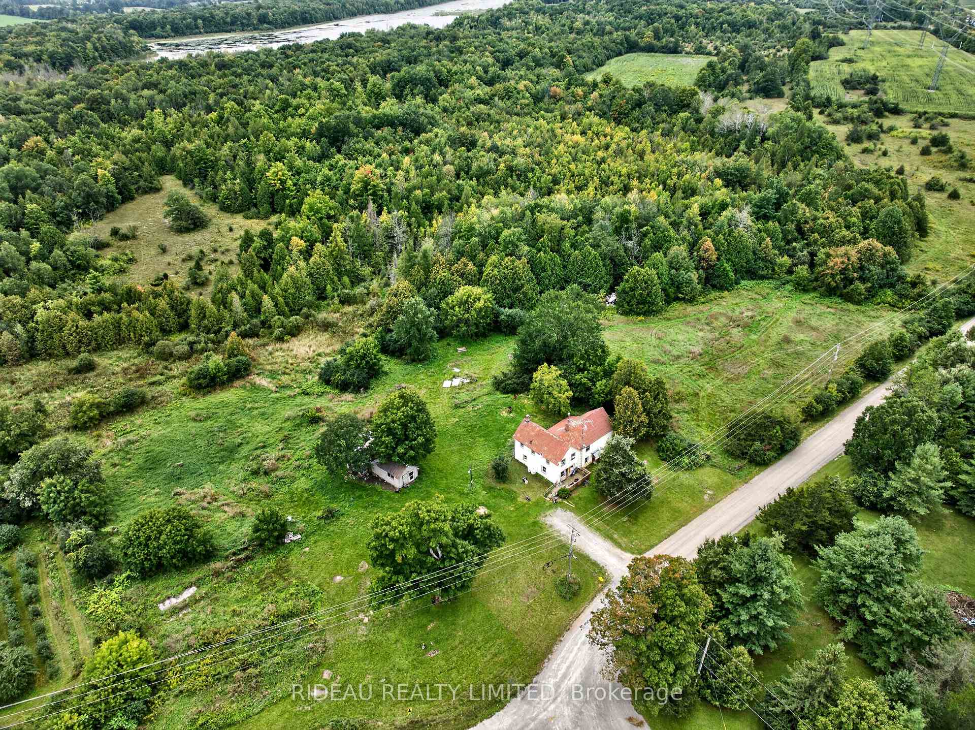 Photo 3 of 2011 Fairview Road, Rideau Lakes, Rideau Lakes (Bastard) Twp — HOMEH