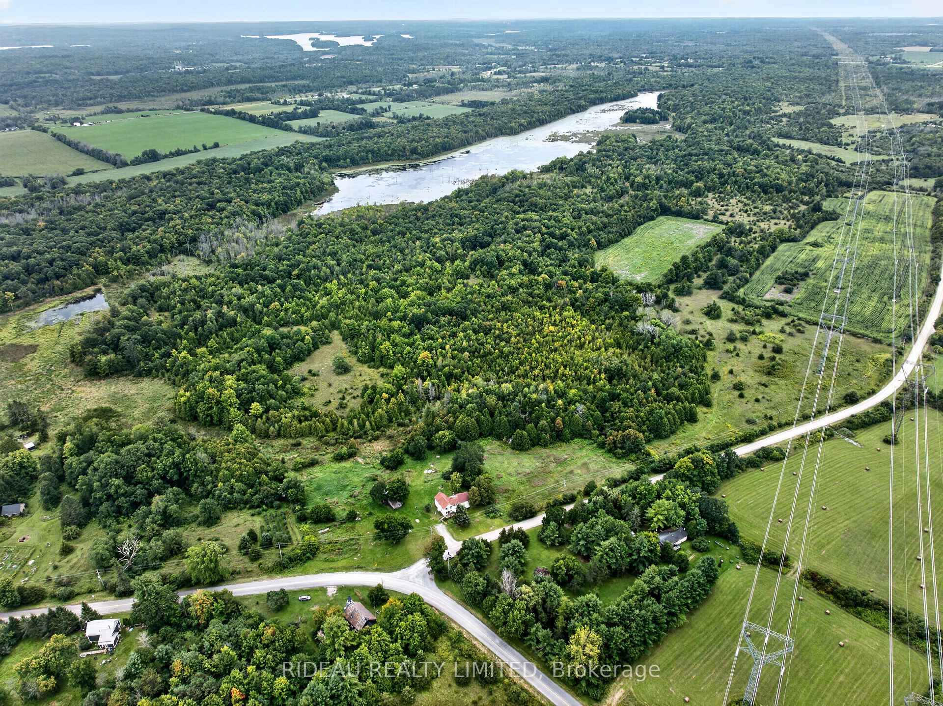 Photo 4 of 2011 Fairview Road, Rideau Lakes, Rideau Lakes (Bastard) Twp — HOMEH