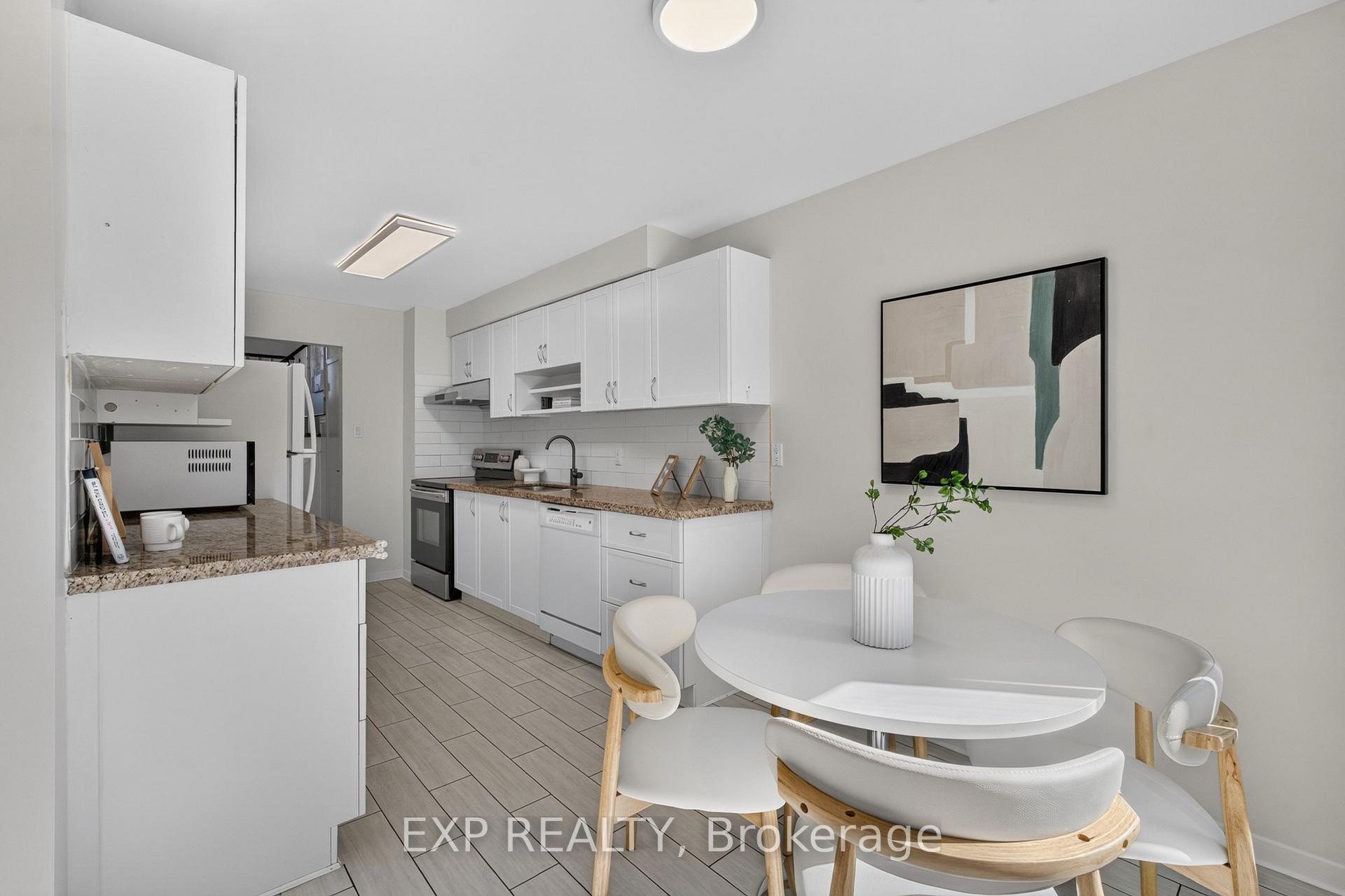 Photo 39 of 109 Winding Lane, Vaughan, Crestwood-Springfarm-Yorkhill — HOMEH