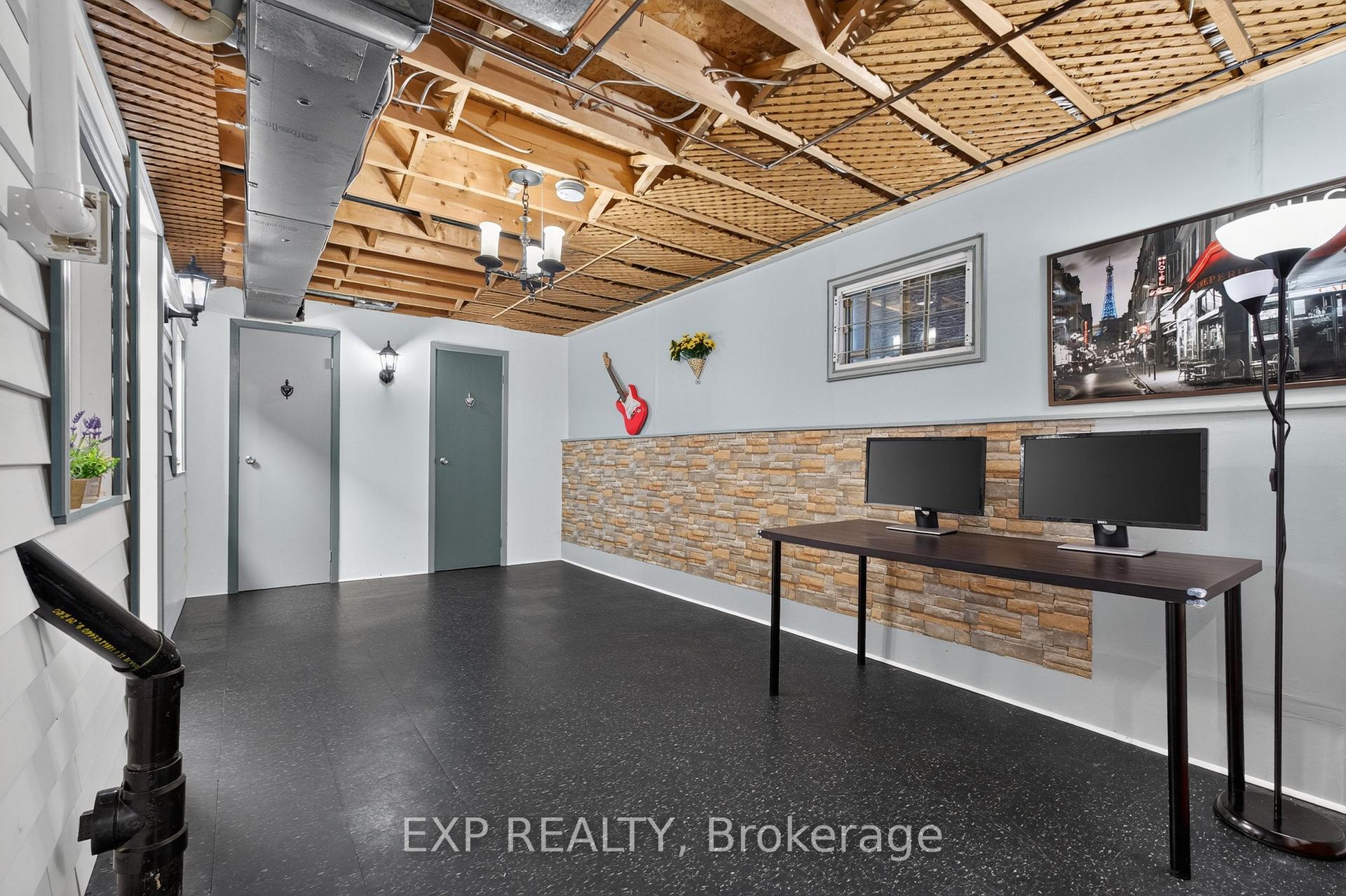Photo 81 of 109 Winding Lane, Vaughan, Crestwood-Springfarm-Yorkhill — HOMEH