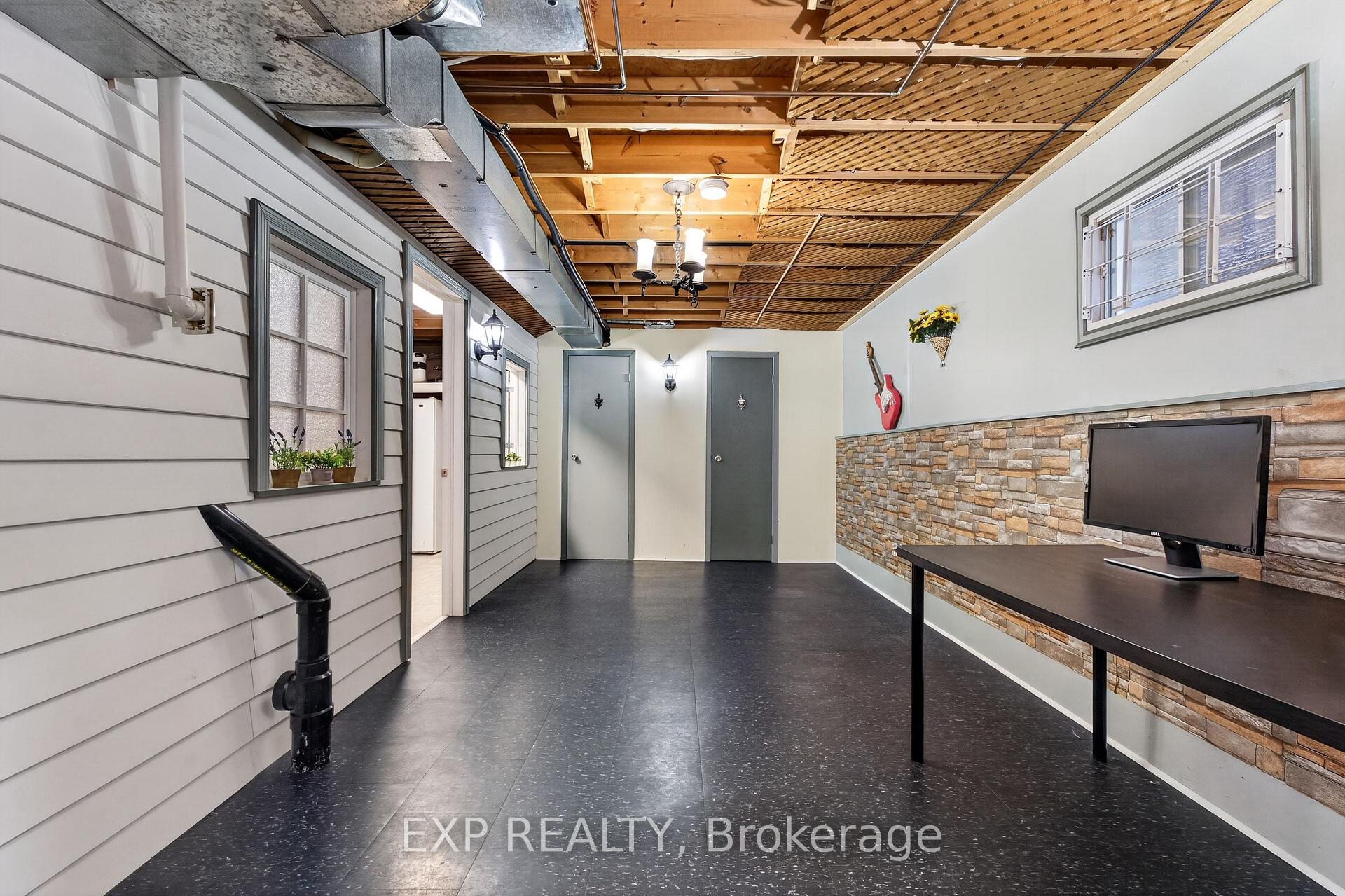 Photo 83 of 109 Winding Lane, Vaughan, Crestwood-Springfarm-Yorkhill — HOMEH