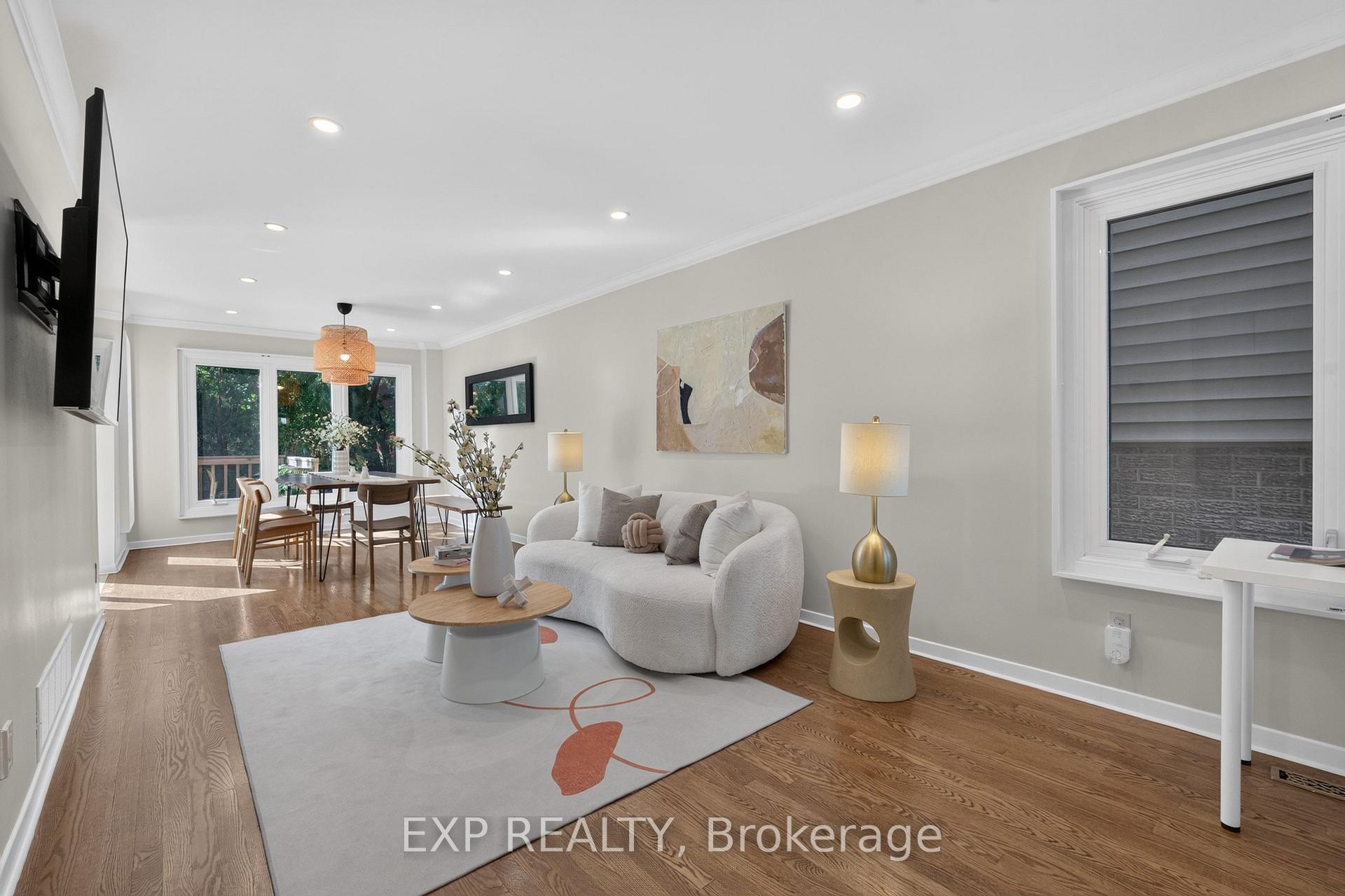Photo 18 of 109 Winding Lane, Vaughan, Crestwood-Springfarm-Yorkhill — HOMEH