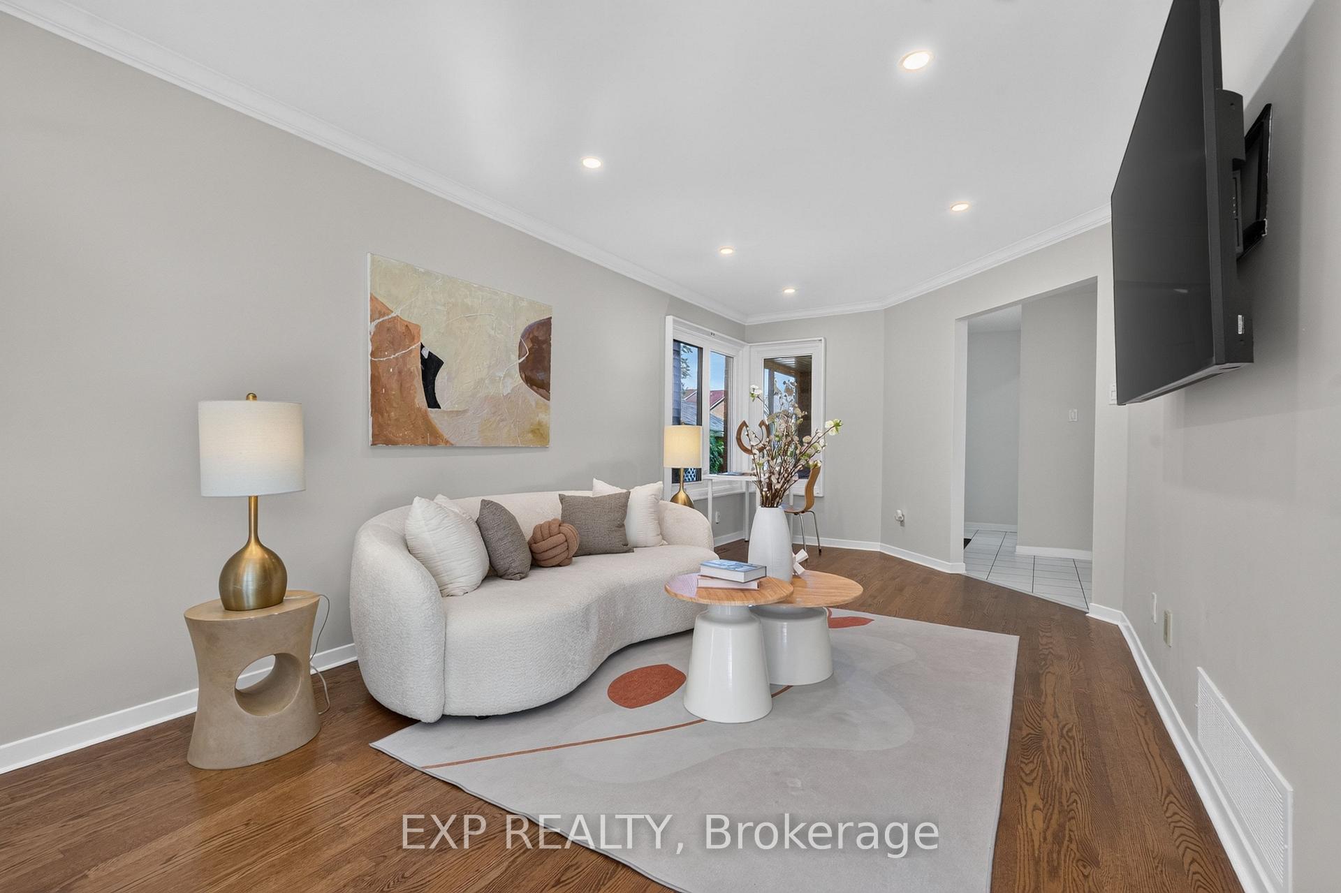 Photo 20 of 109 Winding Lane, Vaughan, Crestwood-Springfarm-Yorkhill — HOMEH