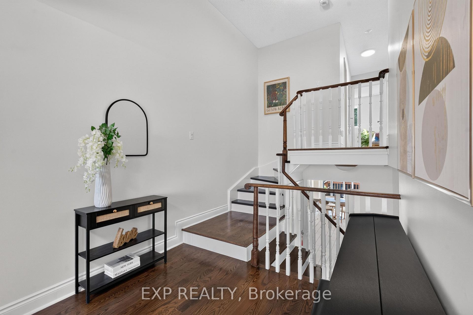 Photo 52 of 109 Winding Lane, Vaughan, Crestwood-Springfarm-Yorkhill — HOMEH