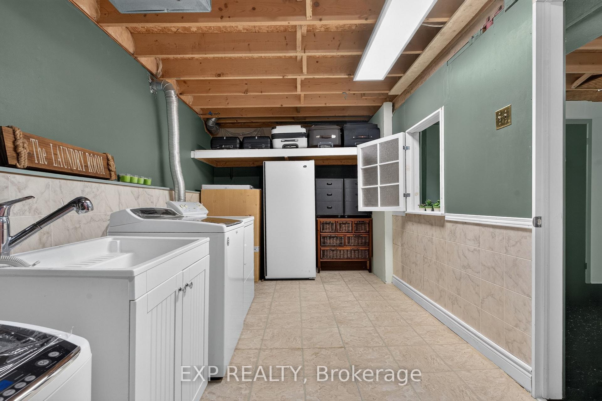Photo 90 of 109 Winding Lane, Vaughan, Crestwood-Springfarm-Yorkhill — HOMEH