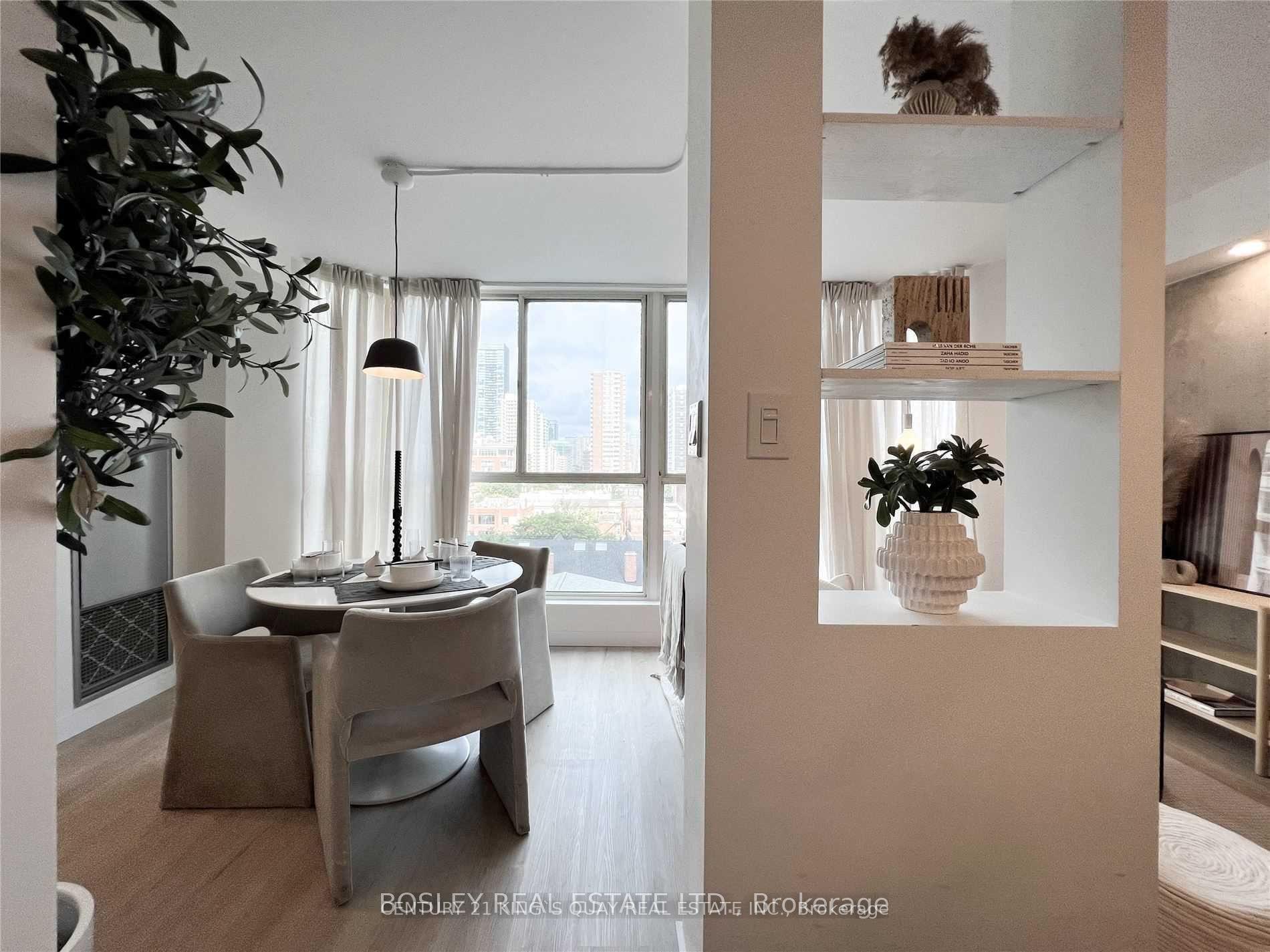 Photo 12 of Unit 803, 1055 Bay Street, Toronto, Bay Street Corridor — HOMEH