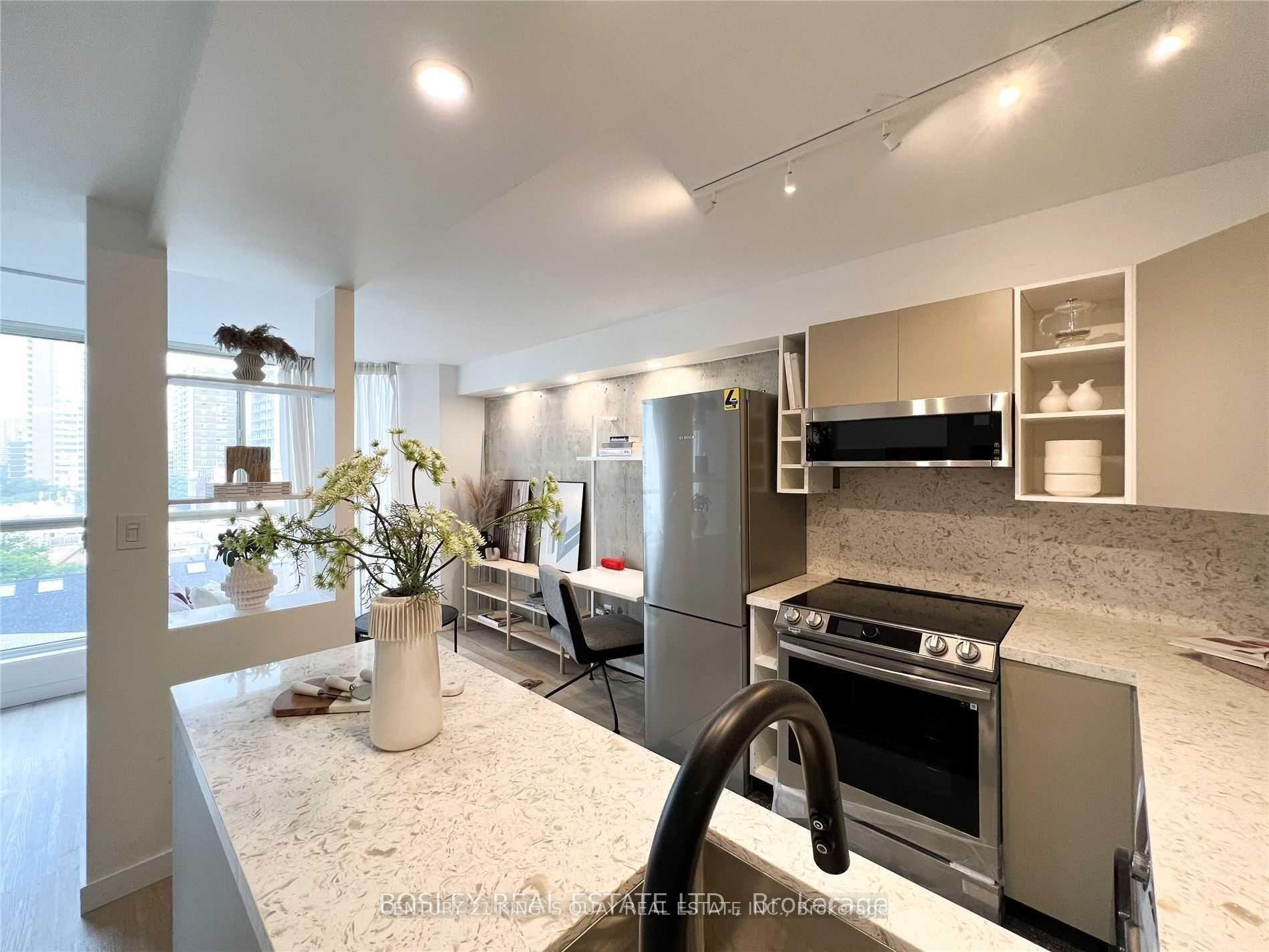 Photo 21 of Unit 803, 1055 Bay Street, Toronto, Bay Street Corridor — HOMEH