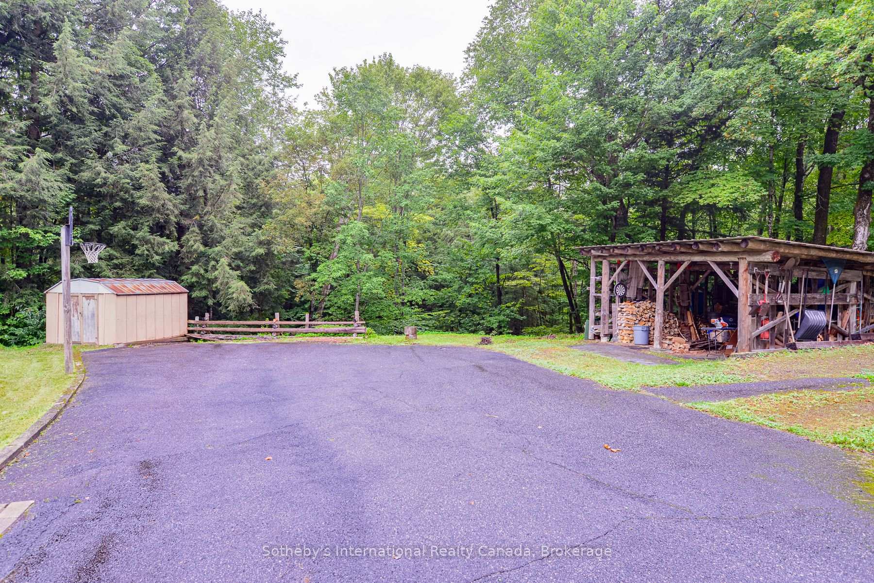 Photo 33 of 55 Denniss Drive, Bracebridge, Macaulay — HOMEH