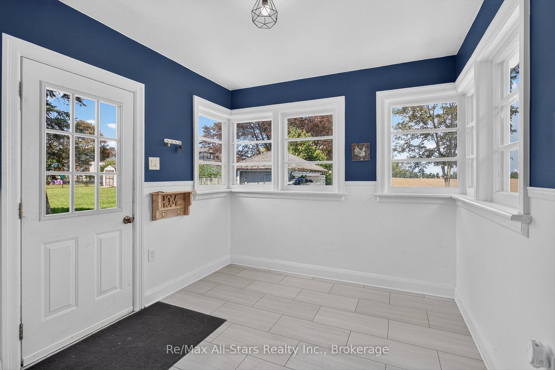 Photo 19 of 981 Highway 7, Kawartha Lakes, Oakwood — HOMEH