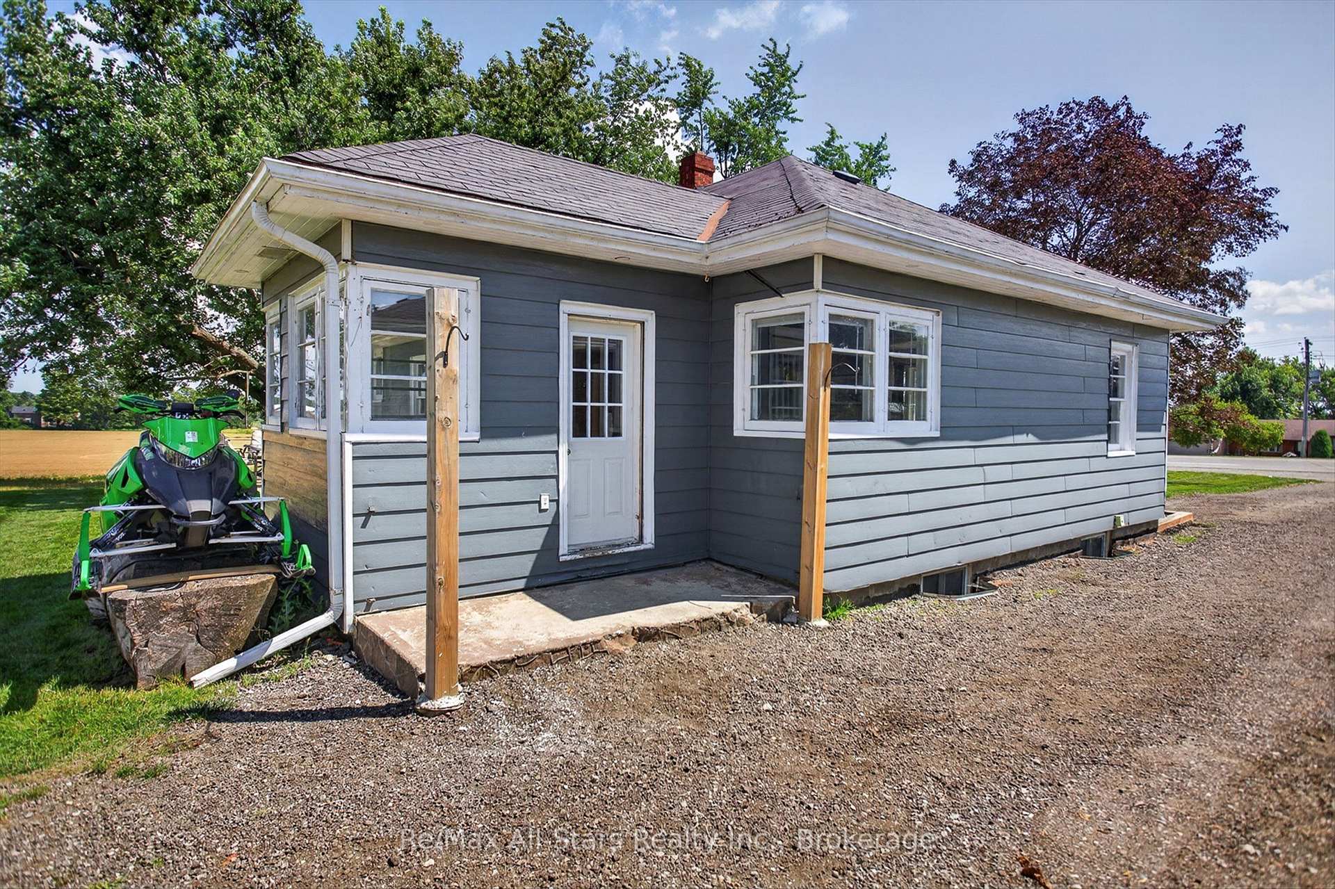 Photo 32 of 981 Highway 7, Kawartha Lakes, Oakwood — HOMEH