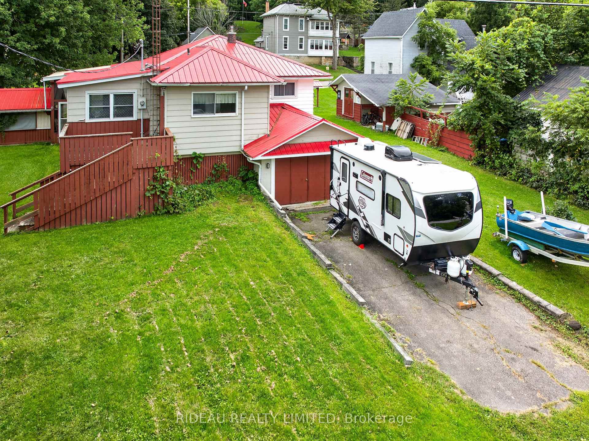 Photo 4 of 17 Colborne Street, Rideau Lakes, Rideau Lakes (Bastard) Twp — HOMEH