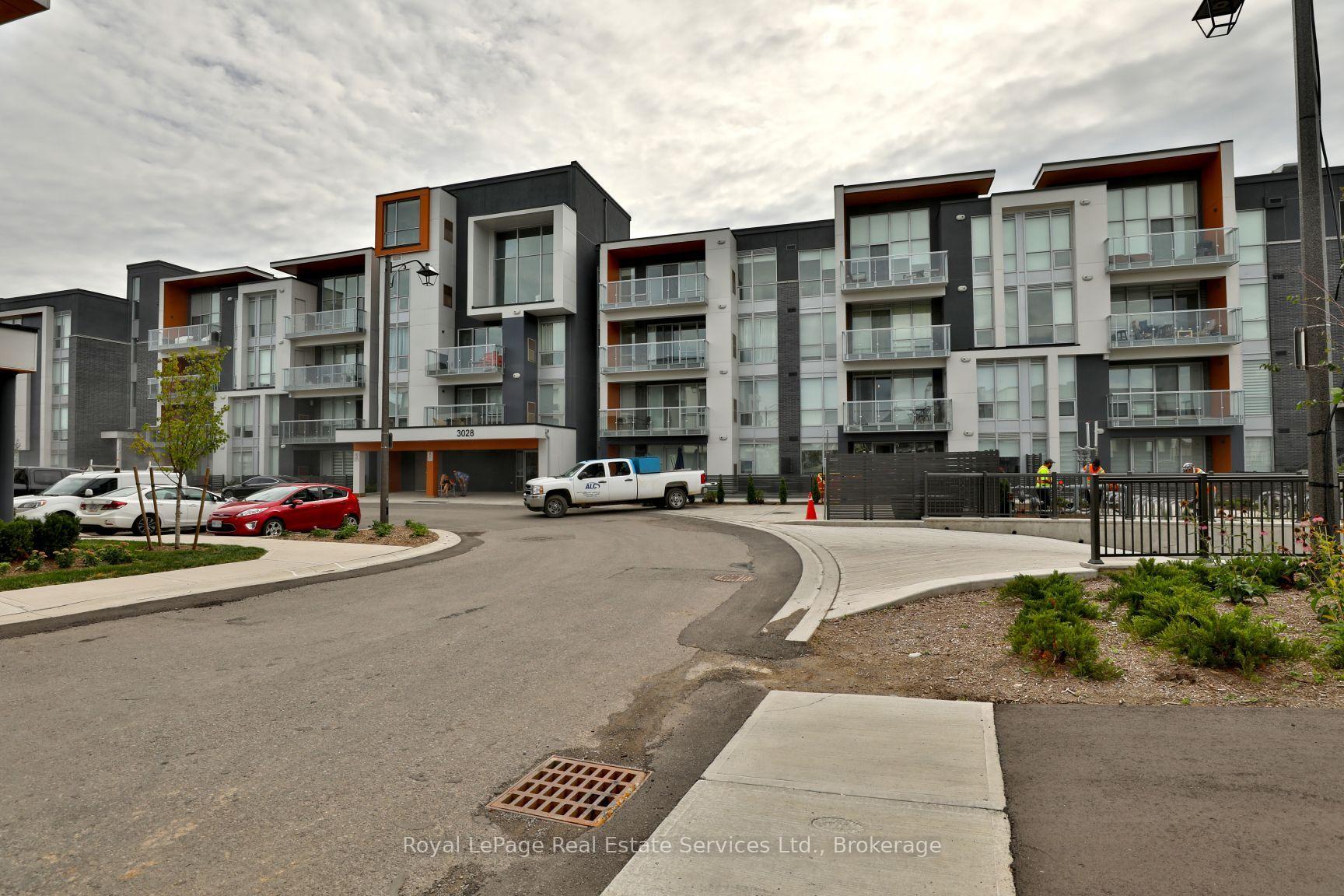 Photo 2 of Unit 204, 3028 Creekshore Common, Oakville, Glenorchy — HOMEH