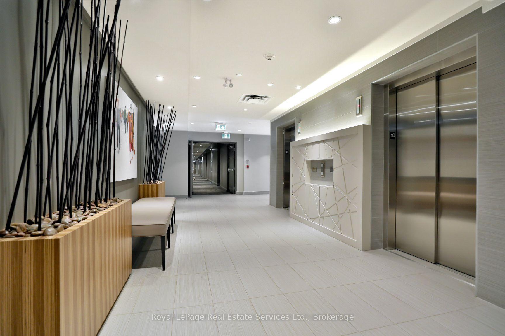 Photo 4 of Unit 204, 3028 Creekshore Common, Oakville, Glenorchy — HOMEH