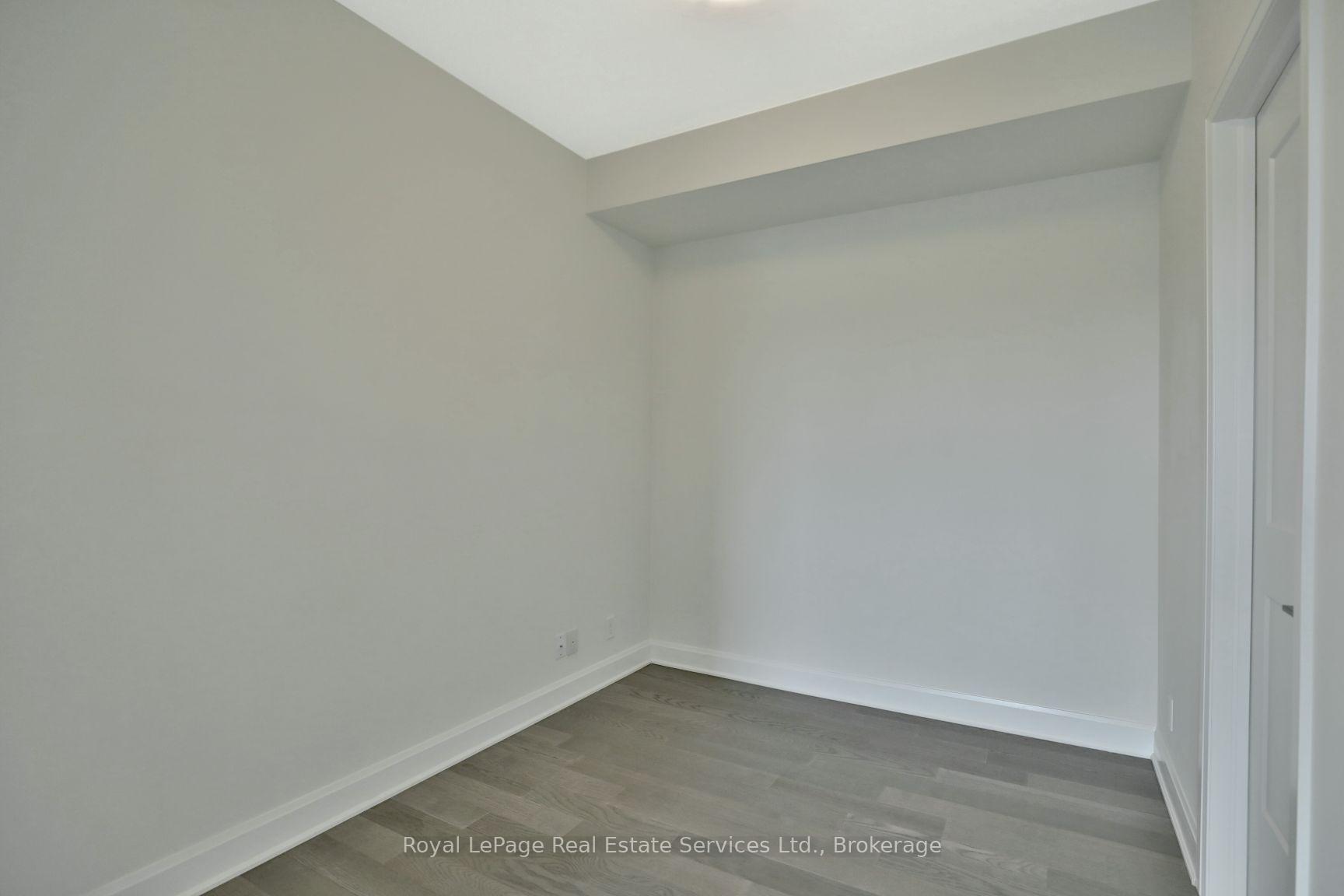 Photo 15 of Unit 204, 3028 Creekshore Common, Oakville, Glenorchy — HOMEH