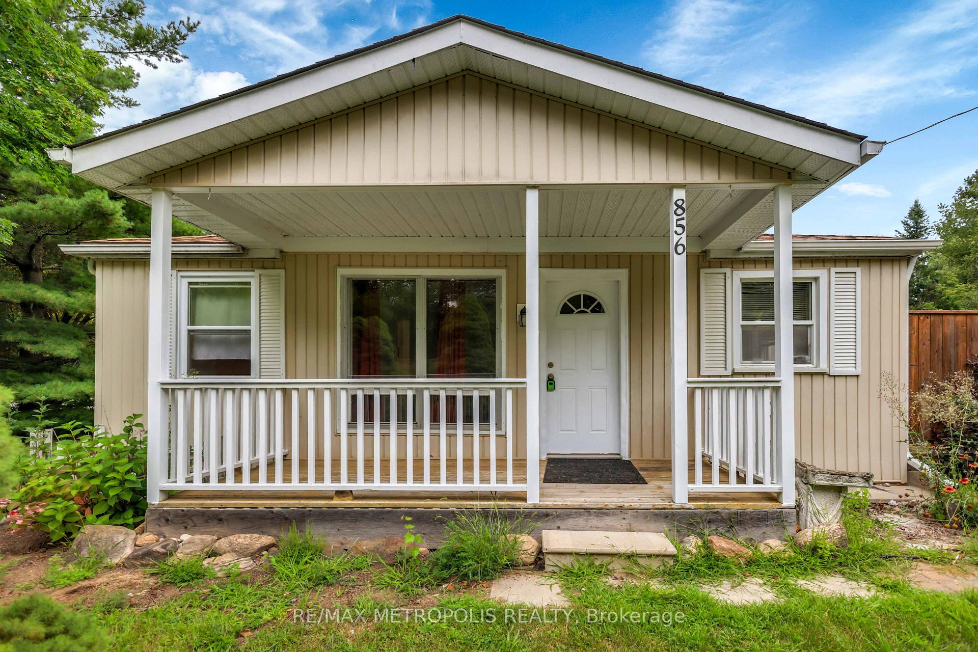 Photo 3 of 856 Central Avenue, Innisfil, Alcona — HOMEH