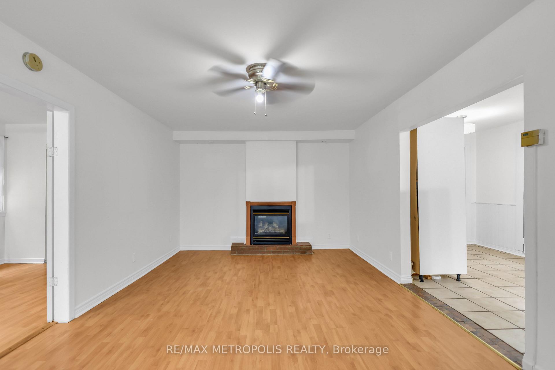 Photo 10 of 856 Central Avenue, Innisfil, Alcona — HOMEH