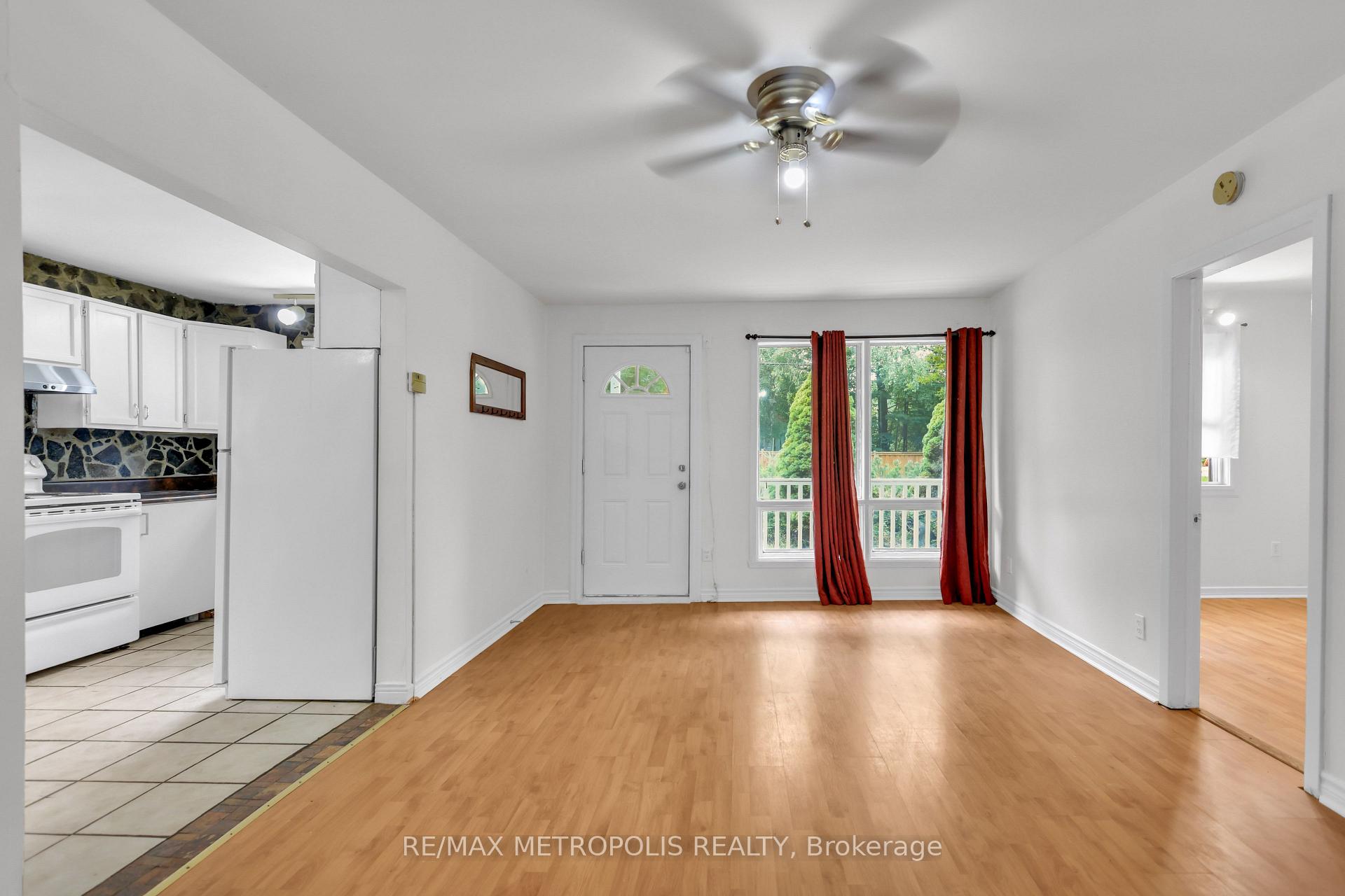 Photo 11 of 856 Central Avenue, Innisfil, Alcona — HOMEH