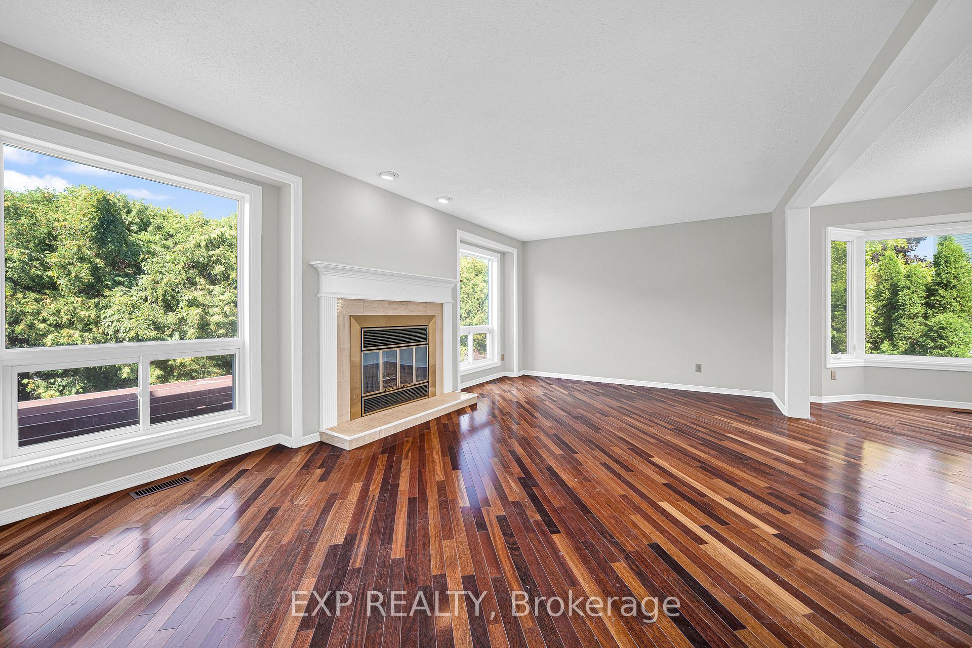 Photo 13 of 18 Arbordale Crescent, Ottawa, Centrepointe — HOMEH