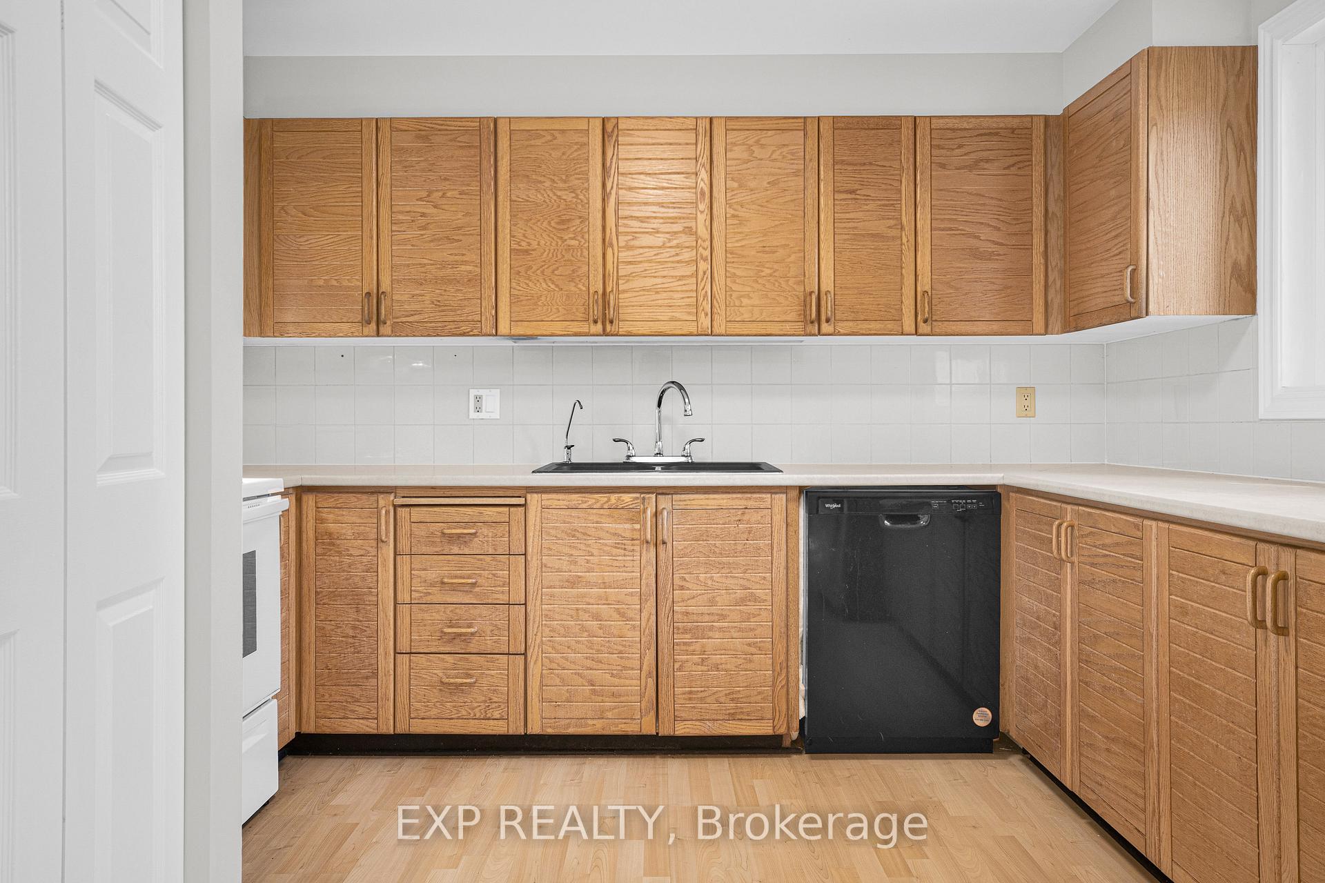 Photo 20 of 18 Arbordale Crescent, Ottawa, Centrepointe — HOMEH