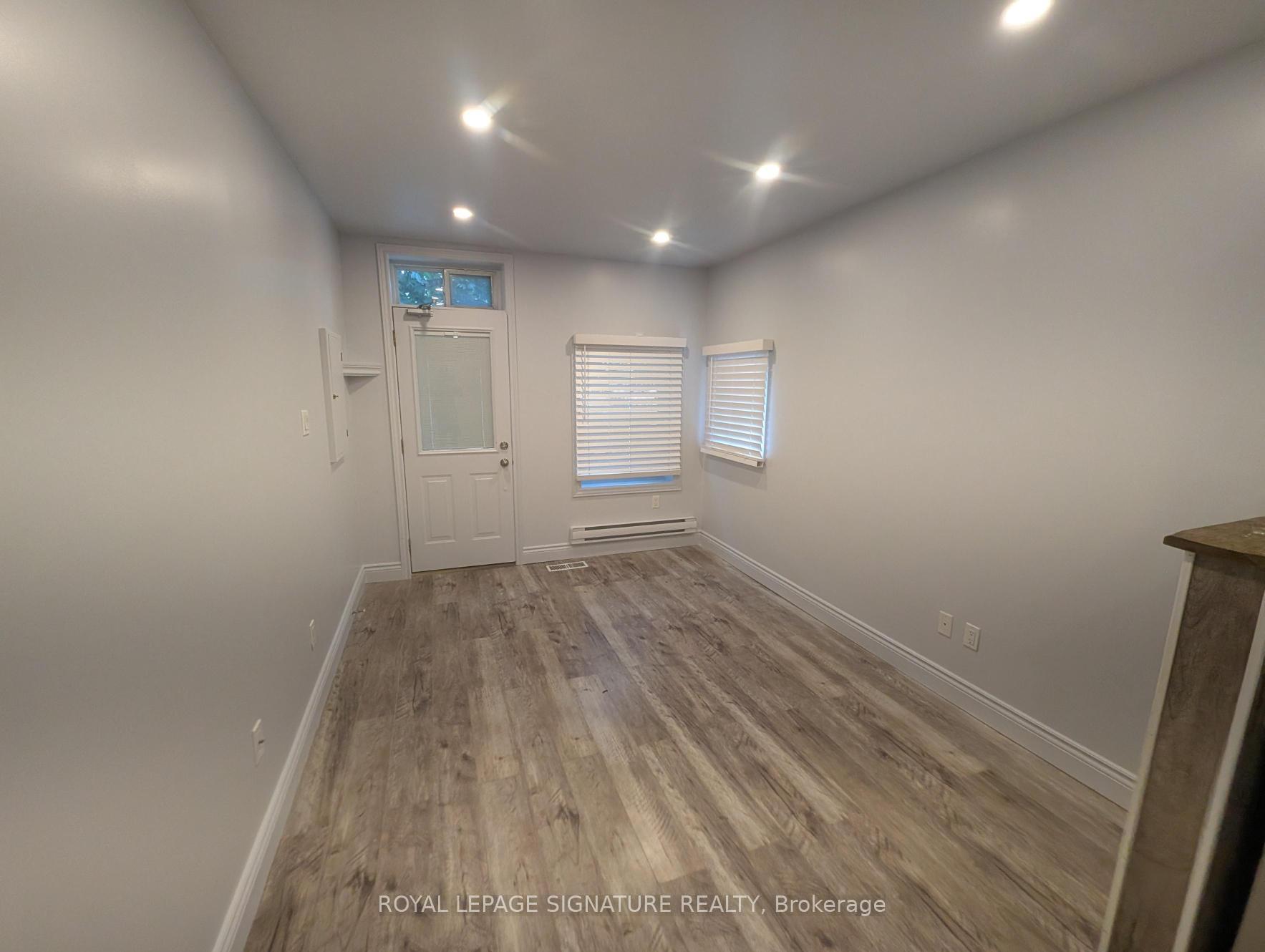 Photo 9 of 47 West Avenue N, Hamilton, Landsdale — HOMEH
