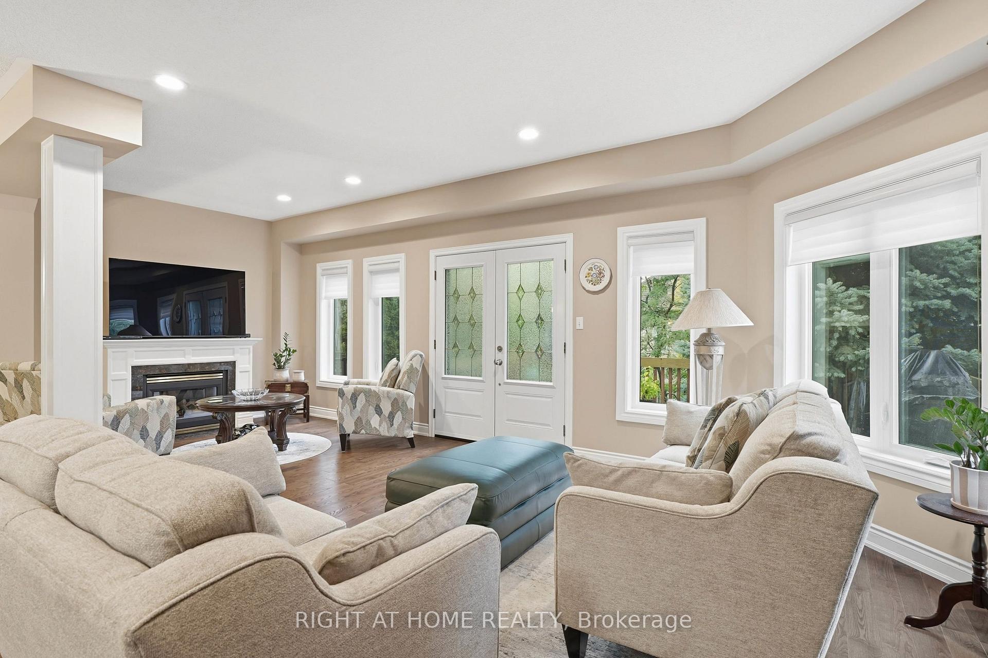 Photo 8 of 2121 Pinevalley Crescent, Oakville, Joshua Creek — HOMEH