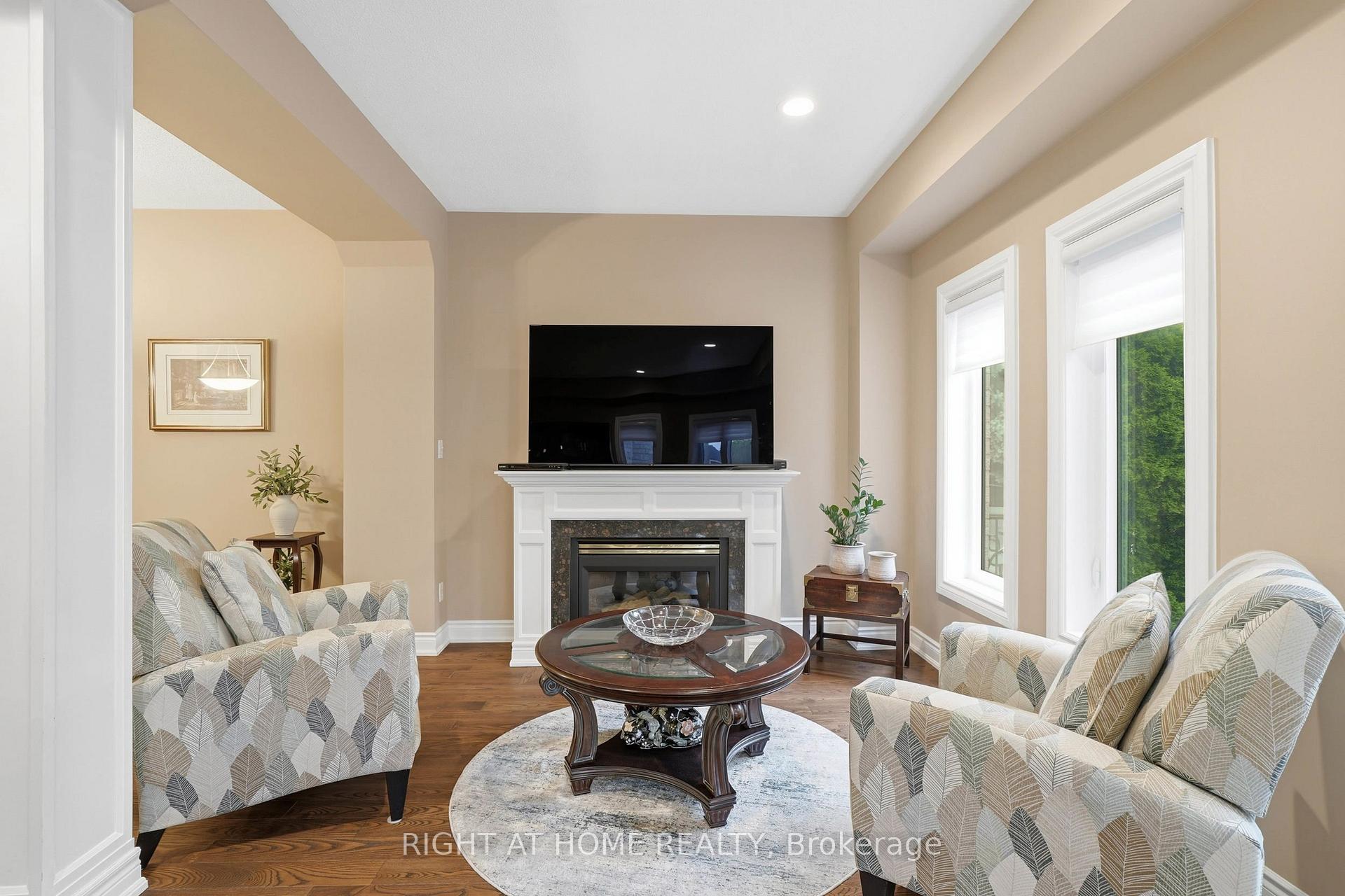 Photo 9 of 2121 Pinevalley Crescent, Oakville, Joshua Creek — HOMEH