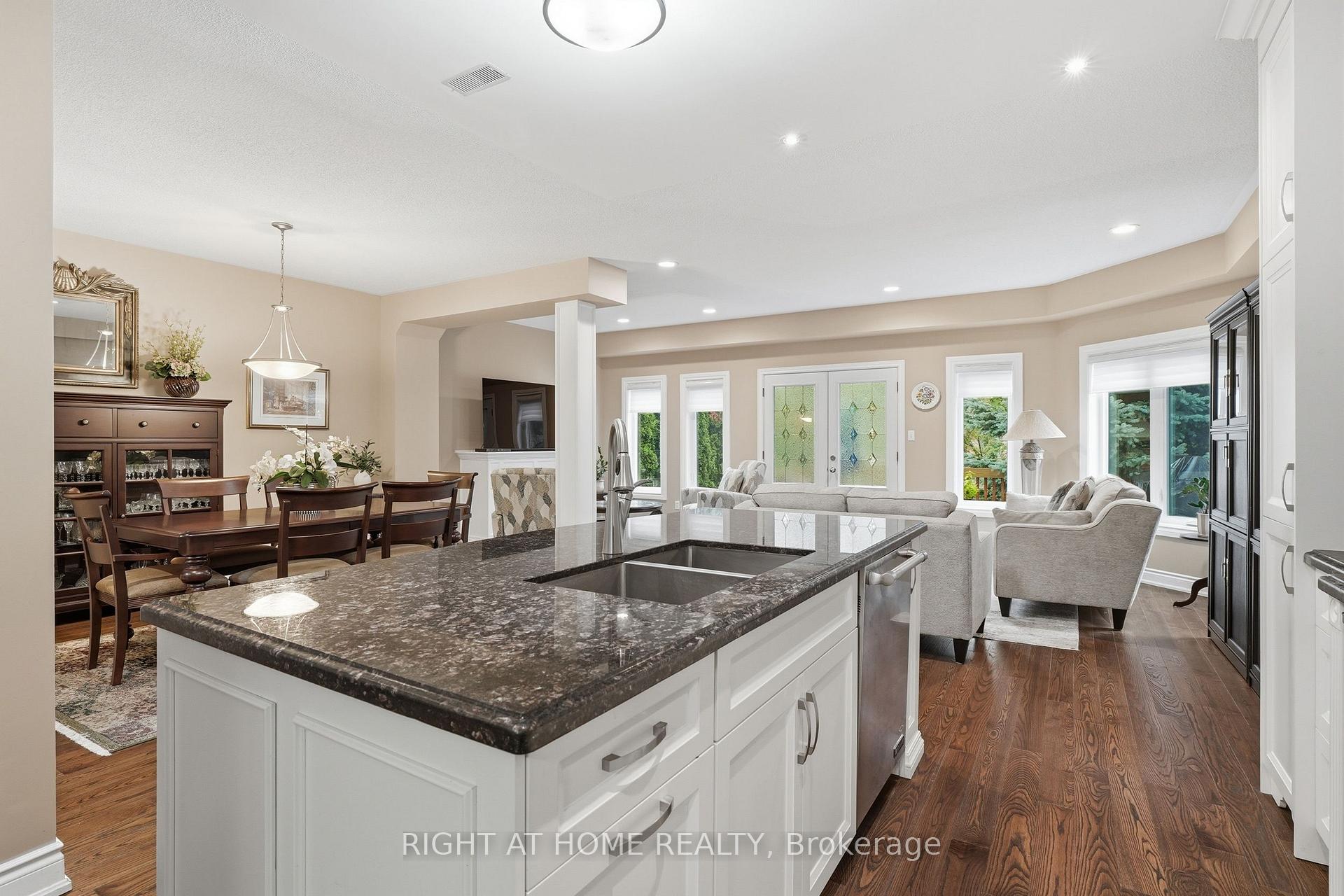 Photo 13 of 2121 Pinevalley Crescent, Oakville, Joshua Creek — HOMEH
