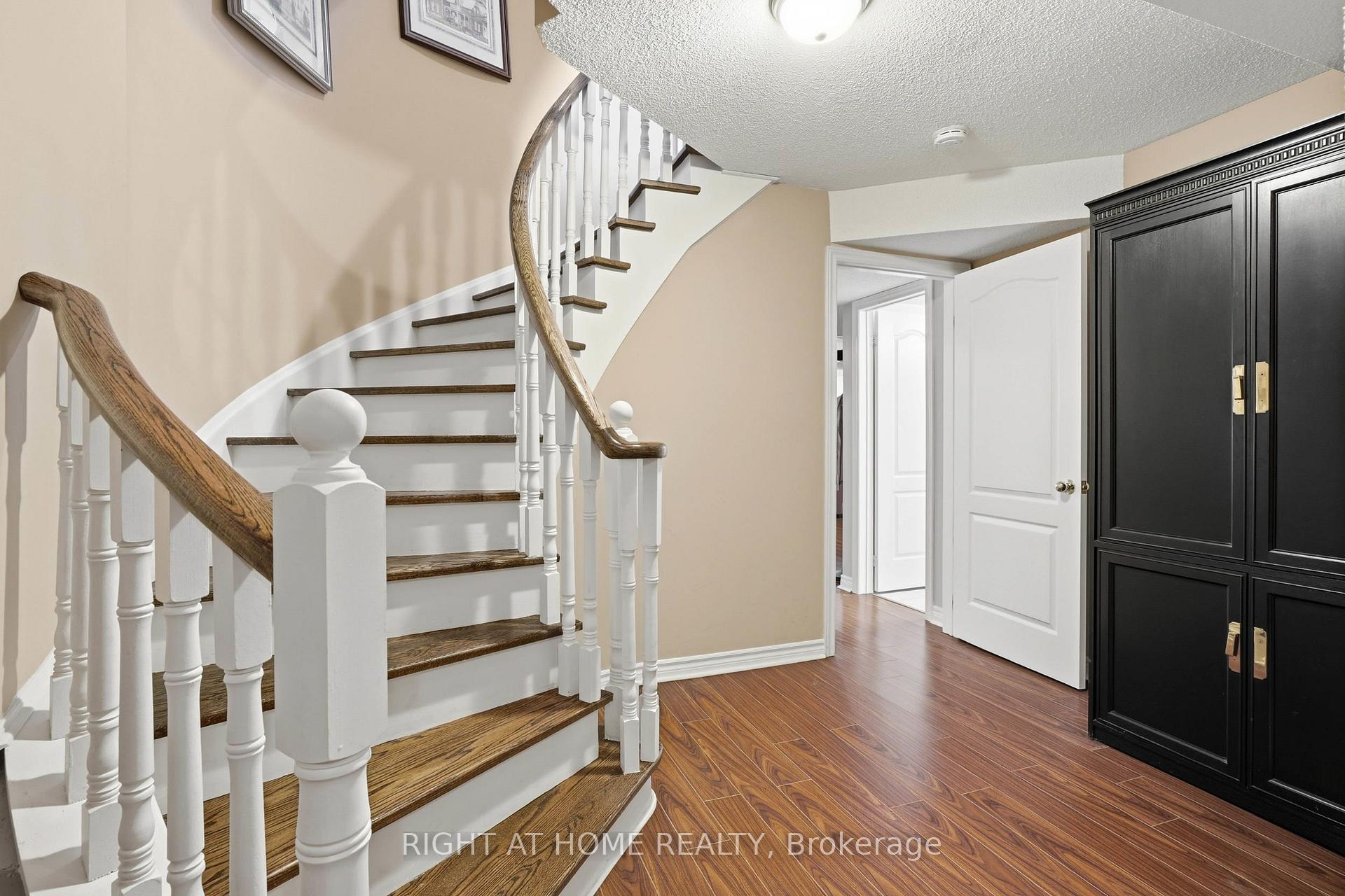 Photo 31 of 2121 Pinevalley Crescent, Oakville, Joshua Creek — HOMEH