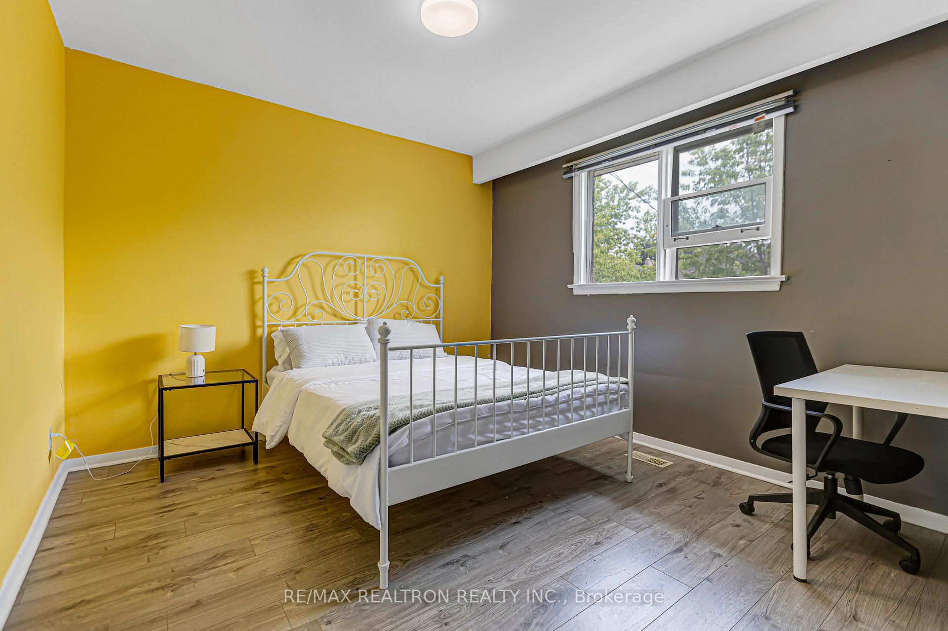 Photo 23 of 108 Garden Avenue, Richmond Hill, South Richvale — HOMEH