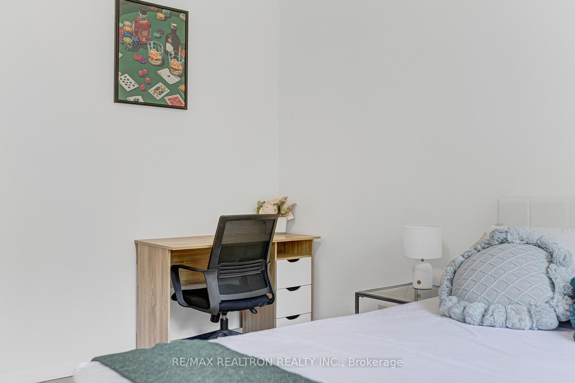 Photo 27 of 108 Garden Avenue, Richmond Hill, South Richvale — HOMEH