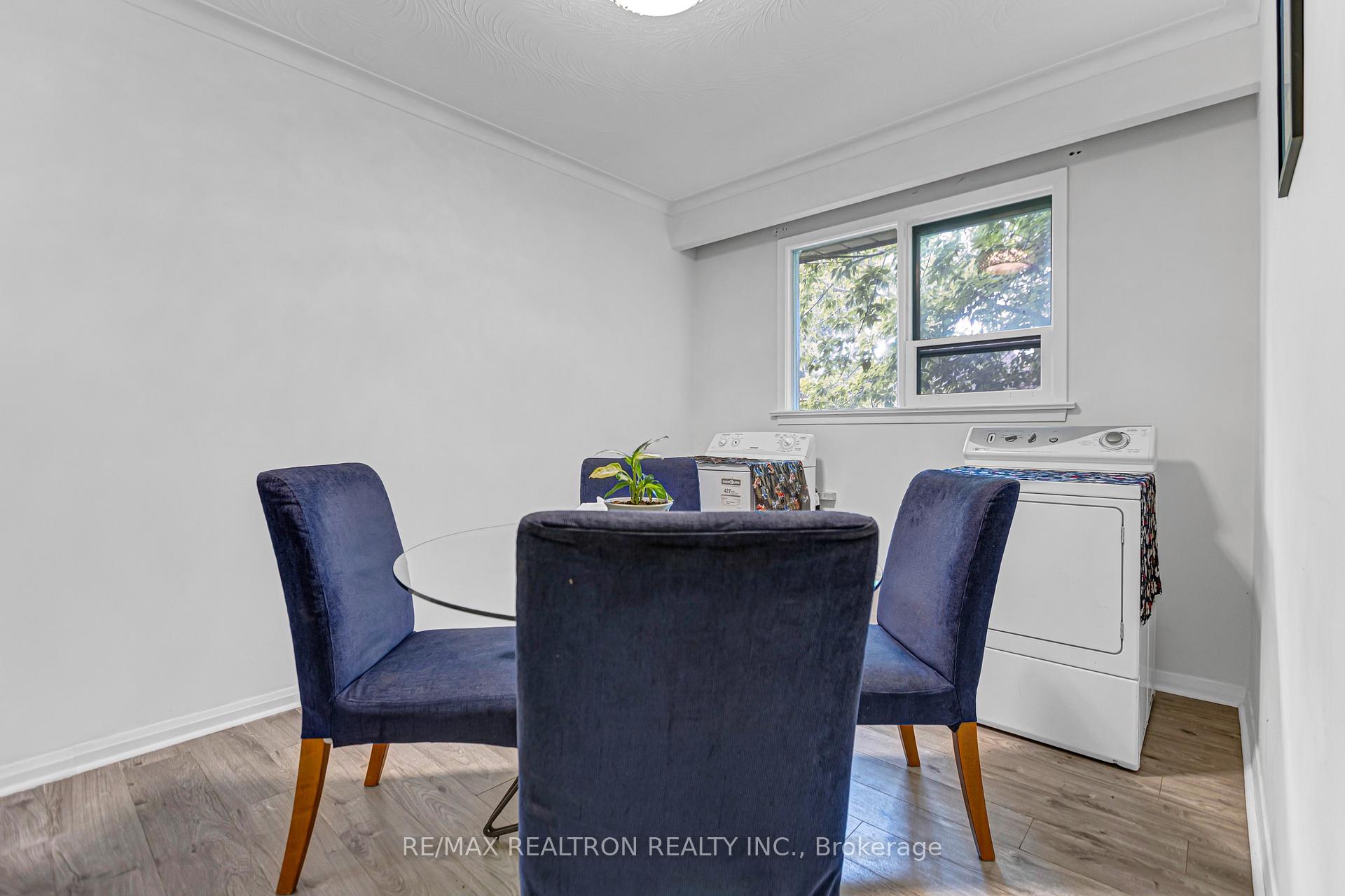 Photo 38 of 108 Garden Avenue, Richmond Hill, South Richvale — HOMEH