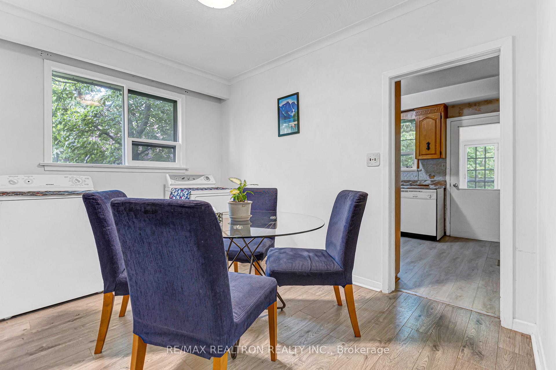 Photo 39 of 108 Garden Avenue, Richmond Hill, South Richvale — HOMEH