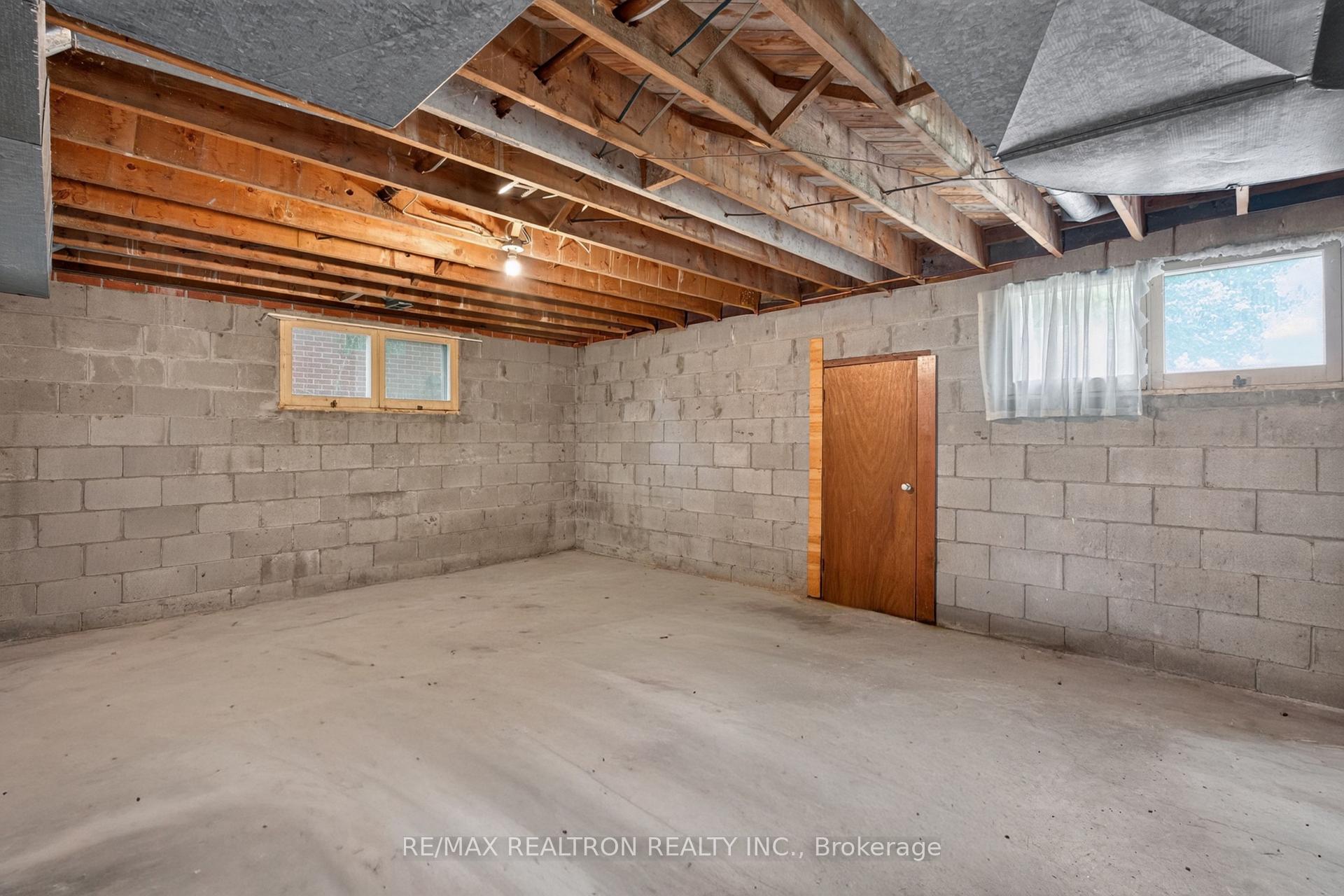Photo 43 of 108 Garden Avenue, Richmond Hill, South Richvale — HOMEH
