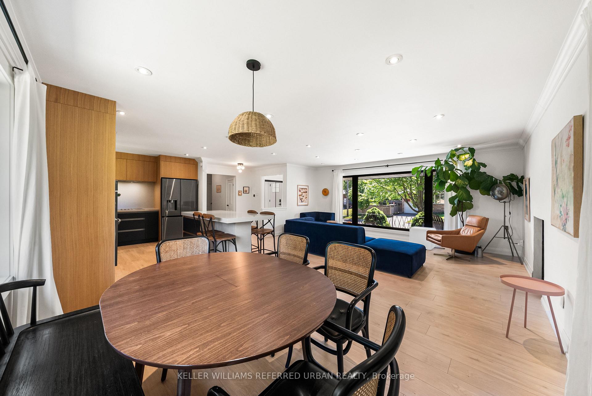 Photo 7 of 115 Bonnyview Drive, Etobicoke, Stonegate-Queensway — HOMEH
