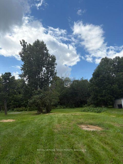Photo 10 of 3312 Yorks Corners Road, Ottawa, Osgoode Twp (East) (Incl Kenmore) — HOMEH