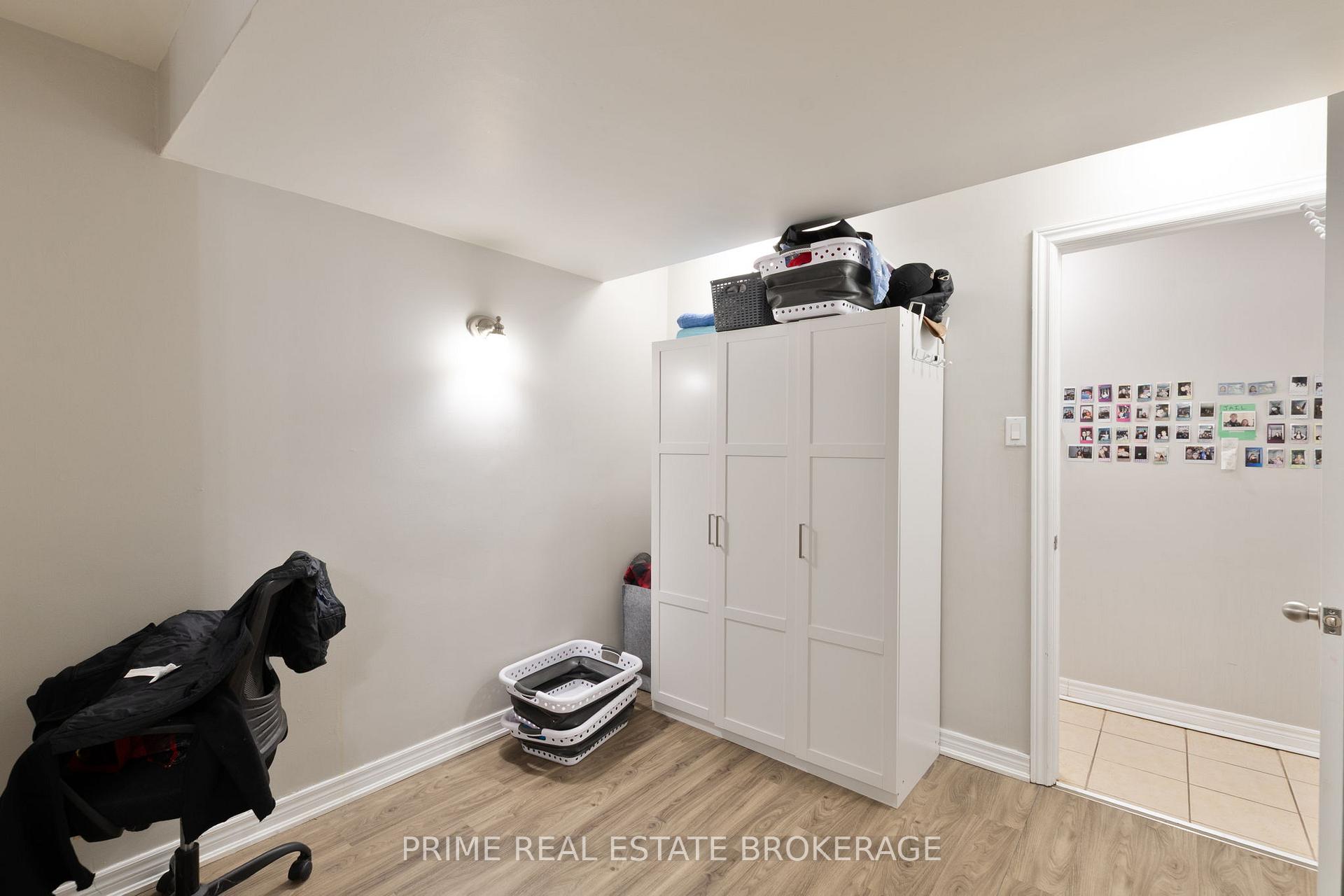 Photo 23 of 142 John Street, London, East F — HOMEH